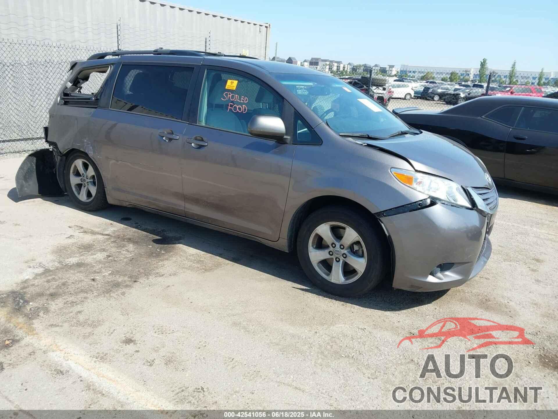 TOYOTA SIENNA 2016 - 5TDKK3DC1GS716759