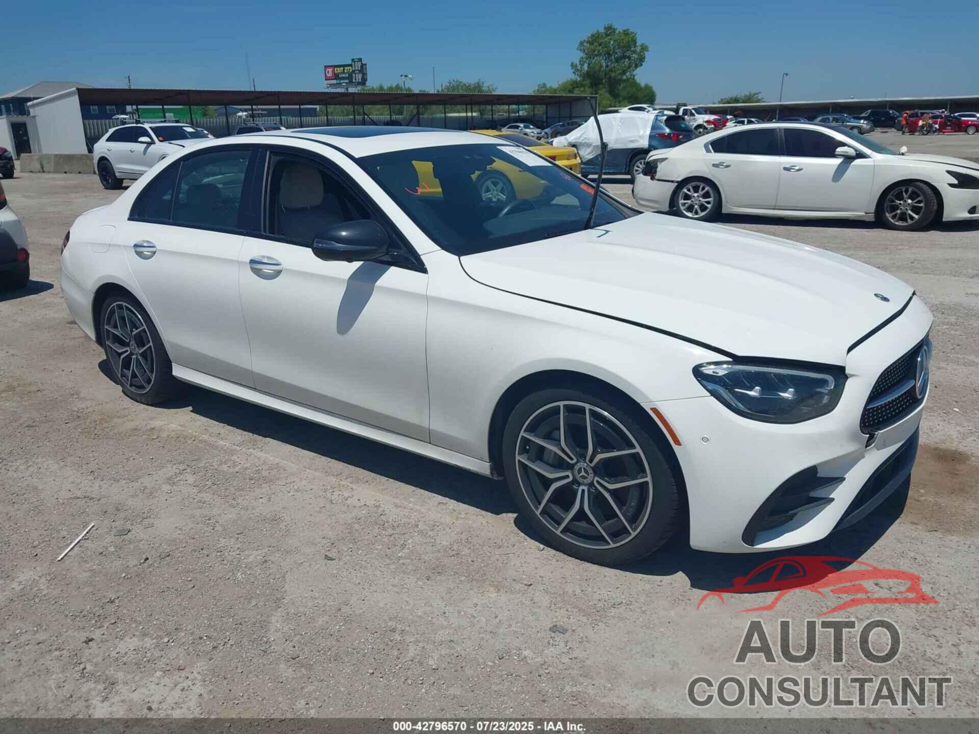 MERCEDES-BENZ E 350 2022 - W1KZF8DB8NB049335