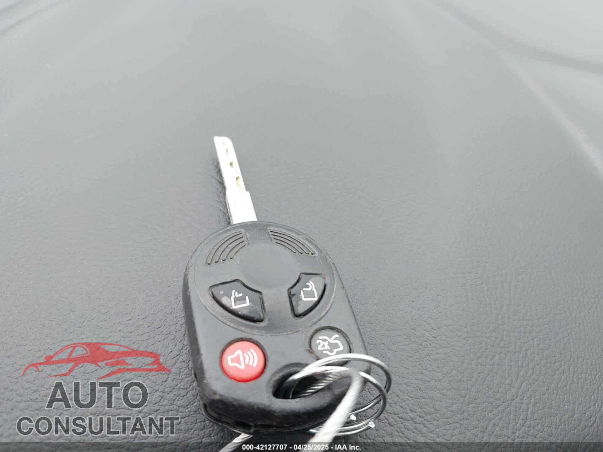 FORD FOCUS 2018 - 1FADP3F29JL223389