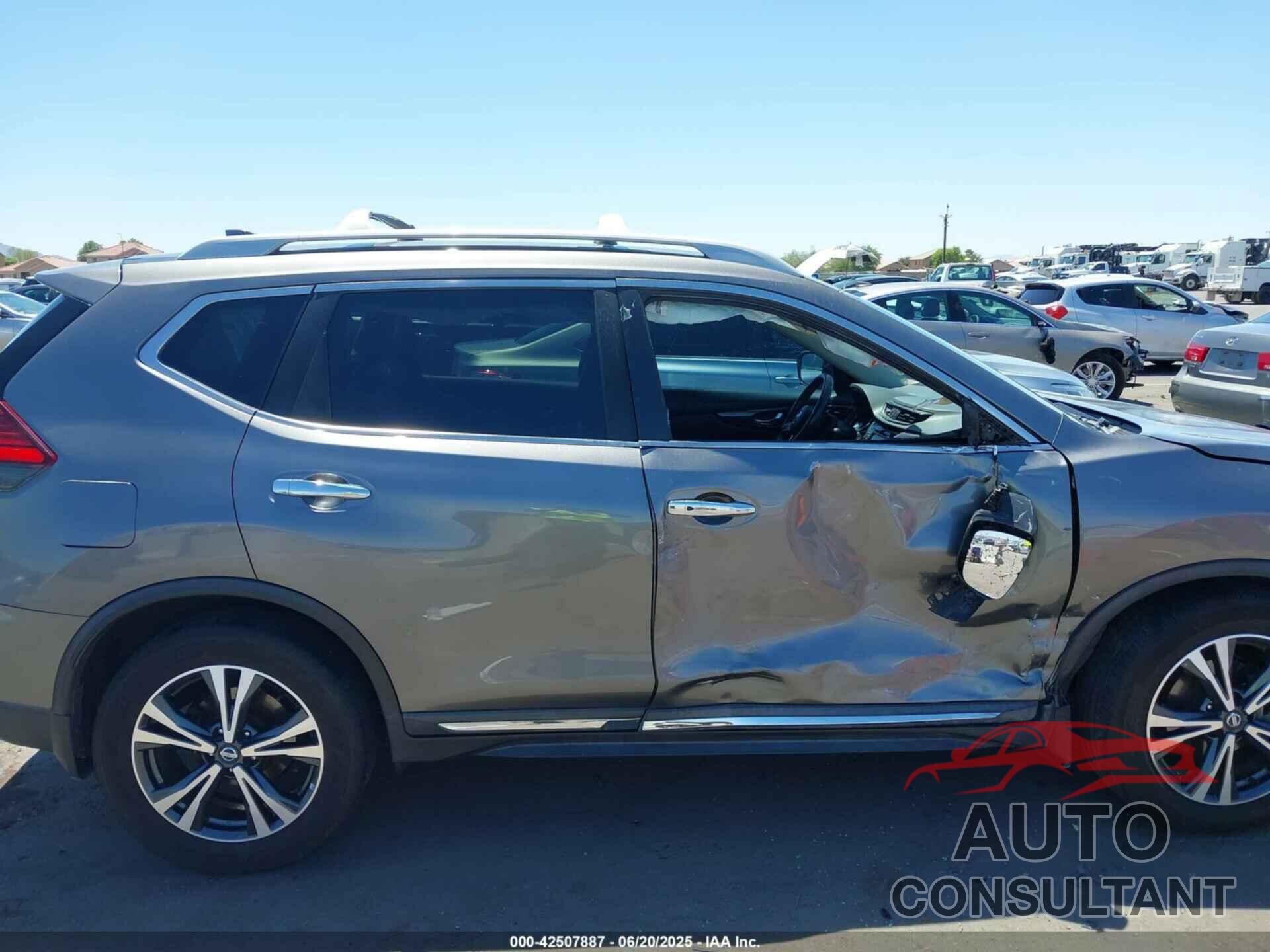 NISSAN ROGUE 2017 - 5N1AT2MT1HC866601