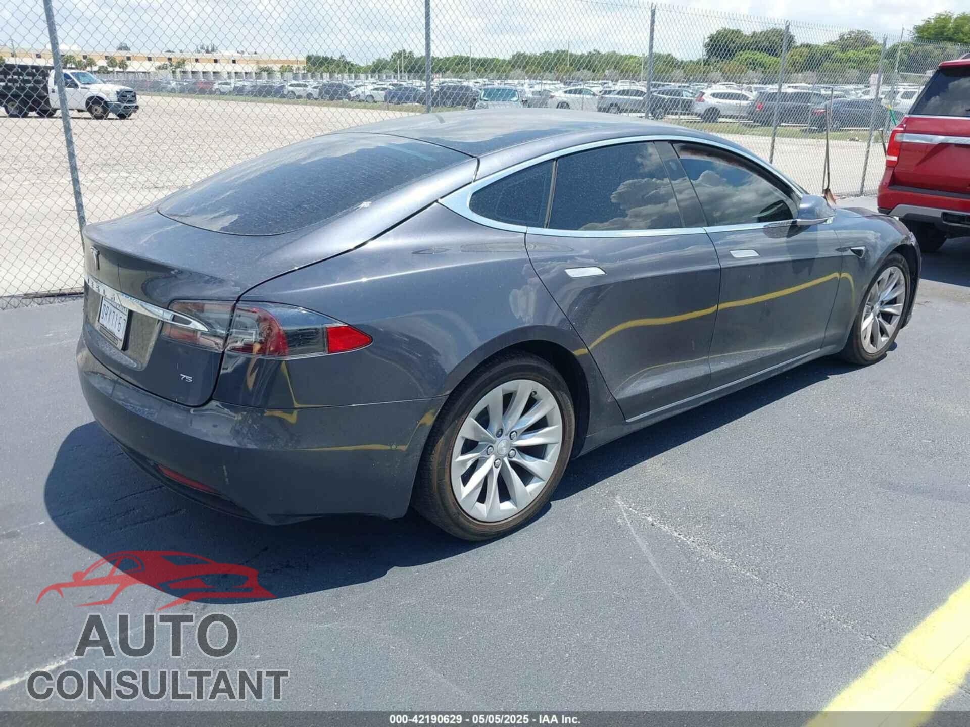 TESLA MODEL S 2017 - 5YJSA1E10HF220006
