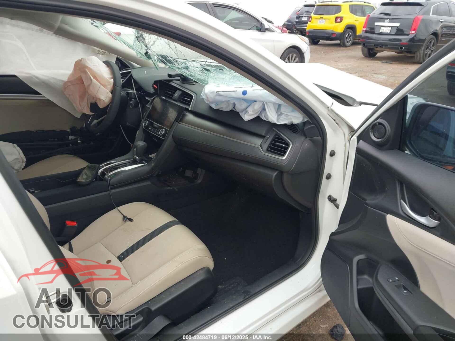 HONDA CIVIC 2018 - 19XFC2F74JE021119