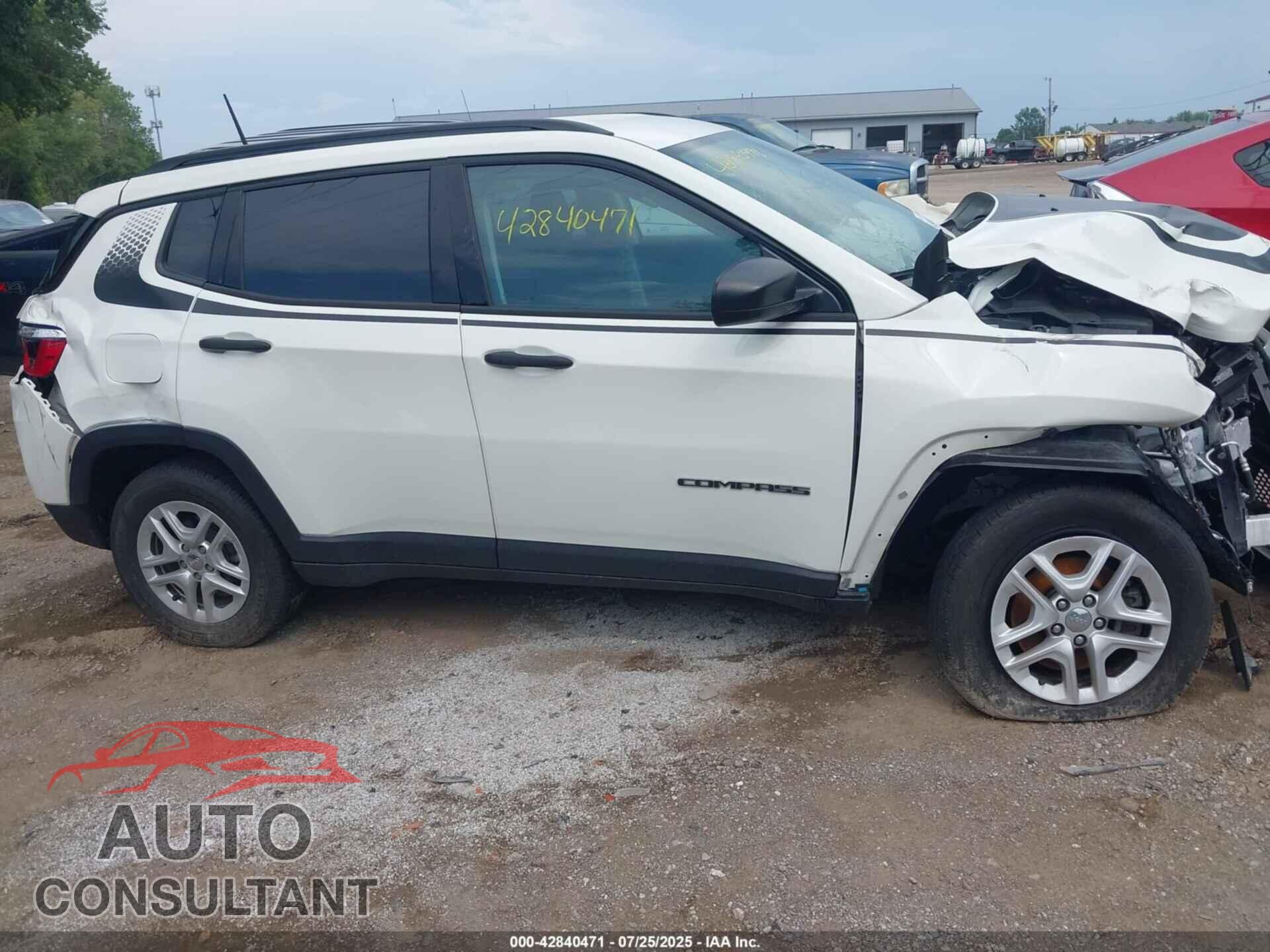 JEEP COMPASS 2018 - 3C4NJDAB5JT180039