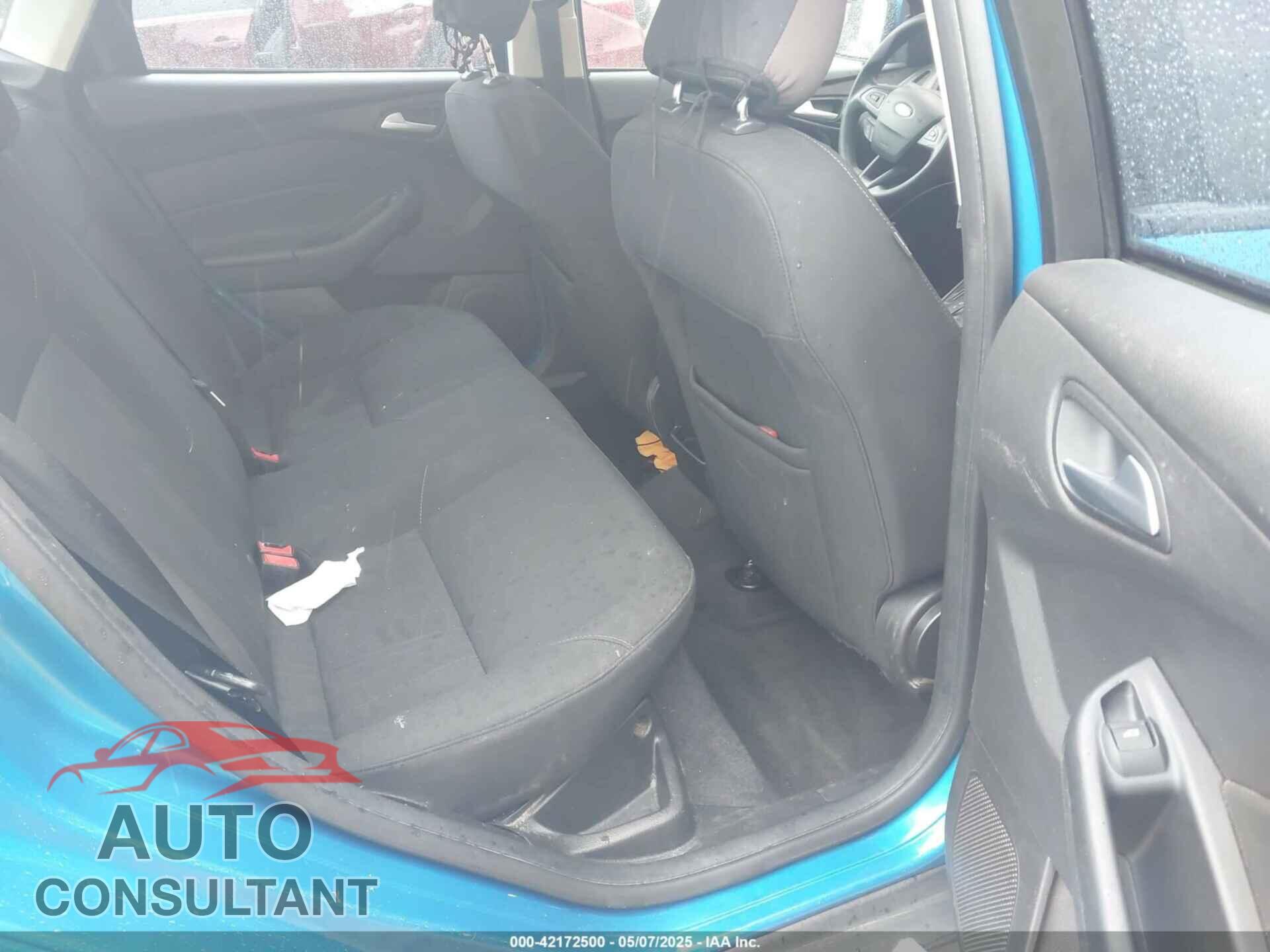 FORD FOCUS 2016 - 1FADP3F28GL393638
