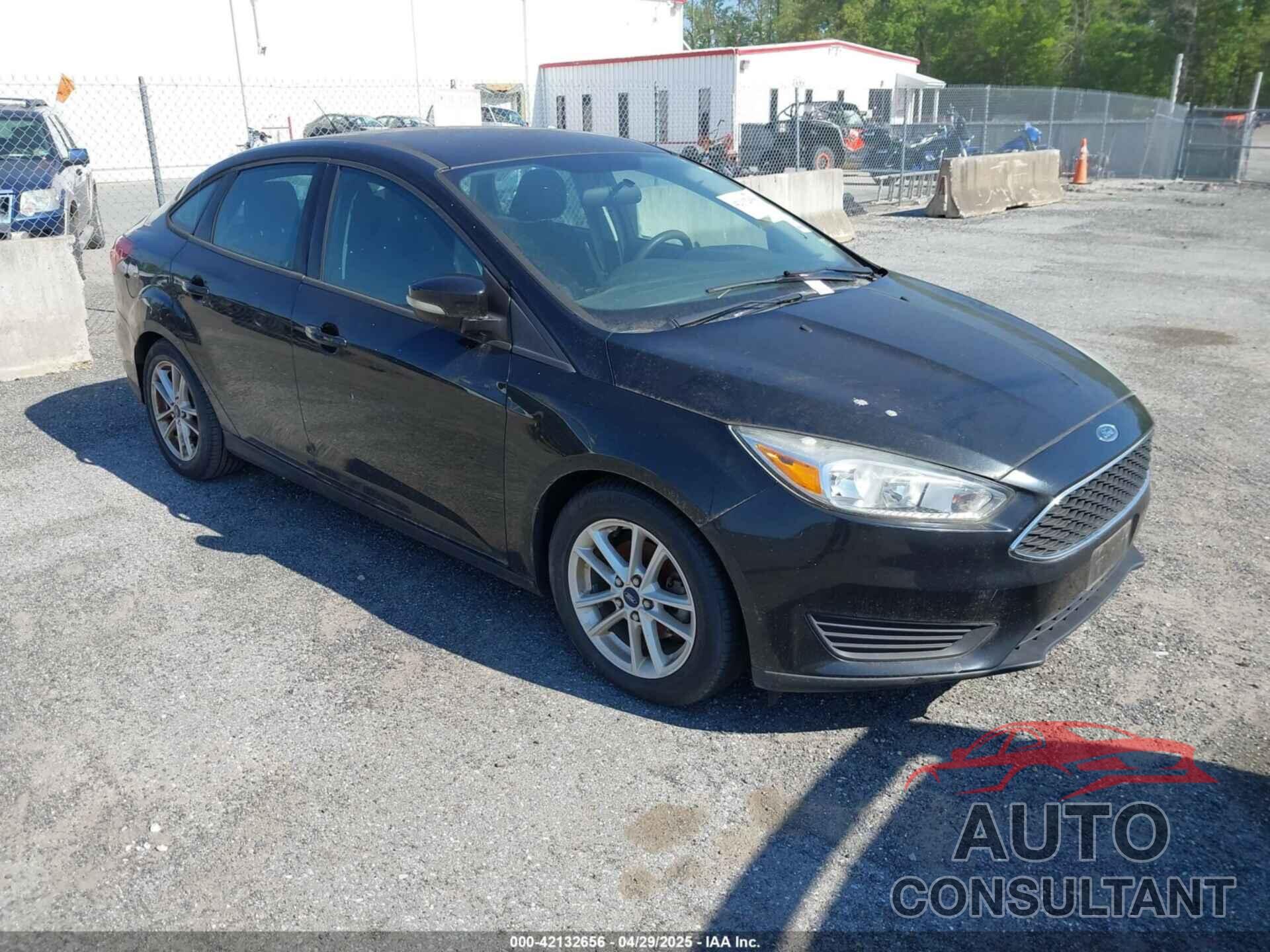 FORD FOCUS 2015 - 1FADP3F28FL204176
