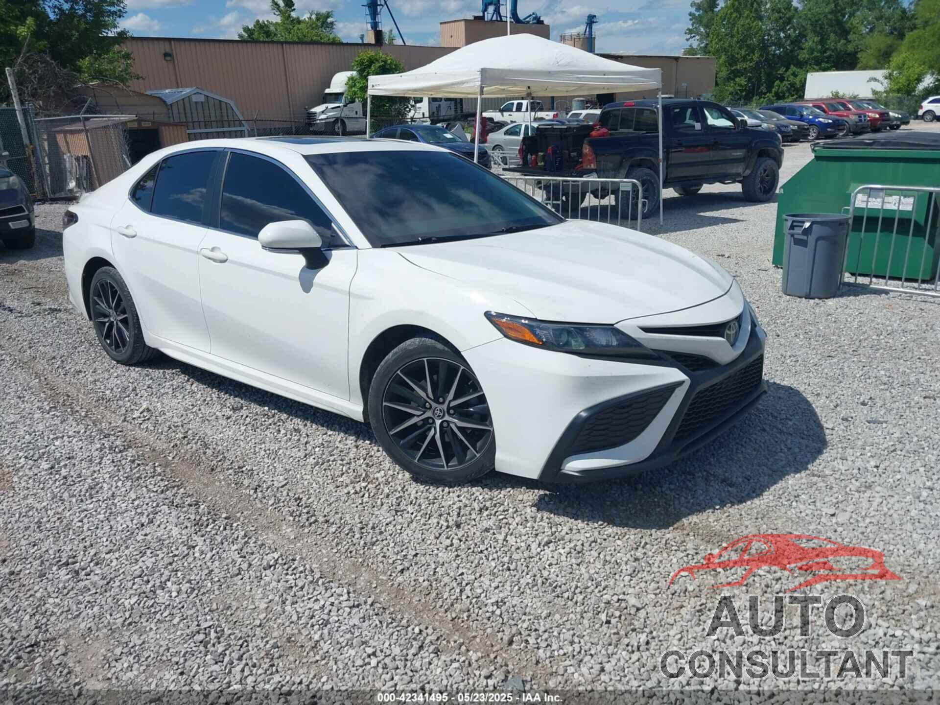 TOYOTA CAMRY 2021 - 4T1G11AK3MU410111