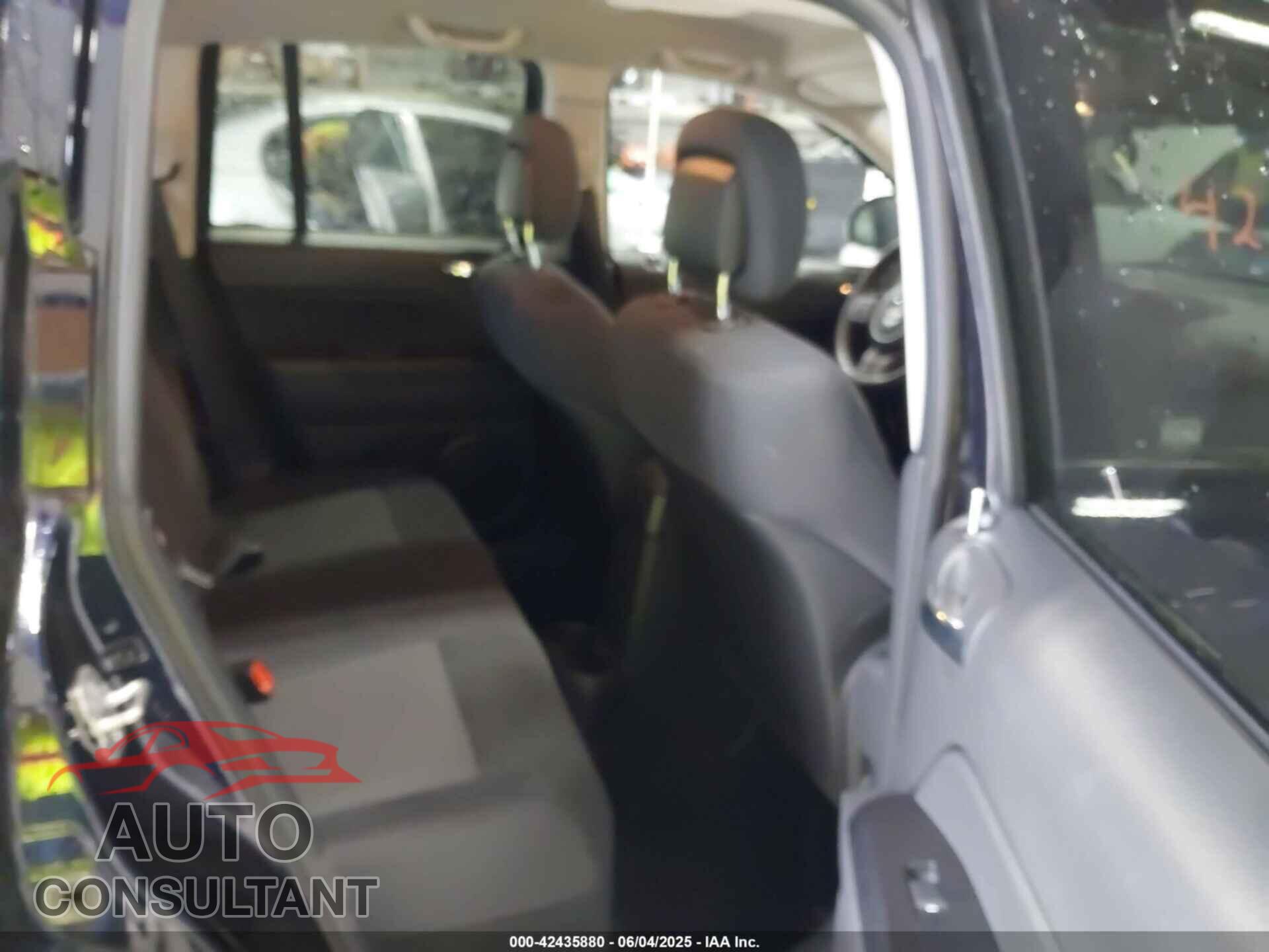 JEEP COMPASS 2011 - 1J4NF1FB9BD136510