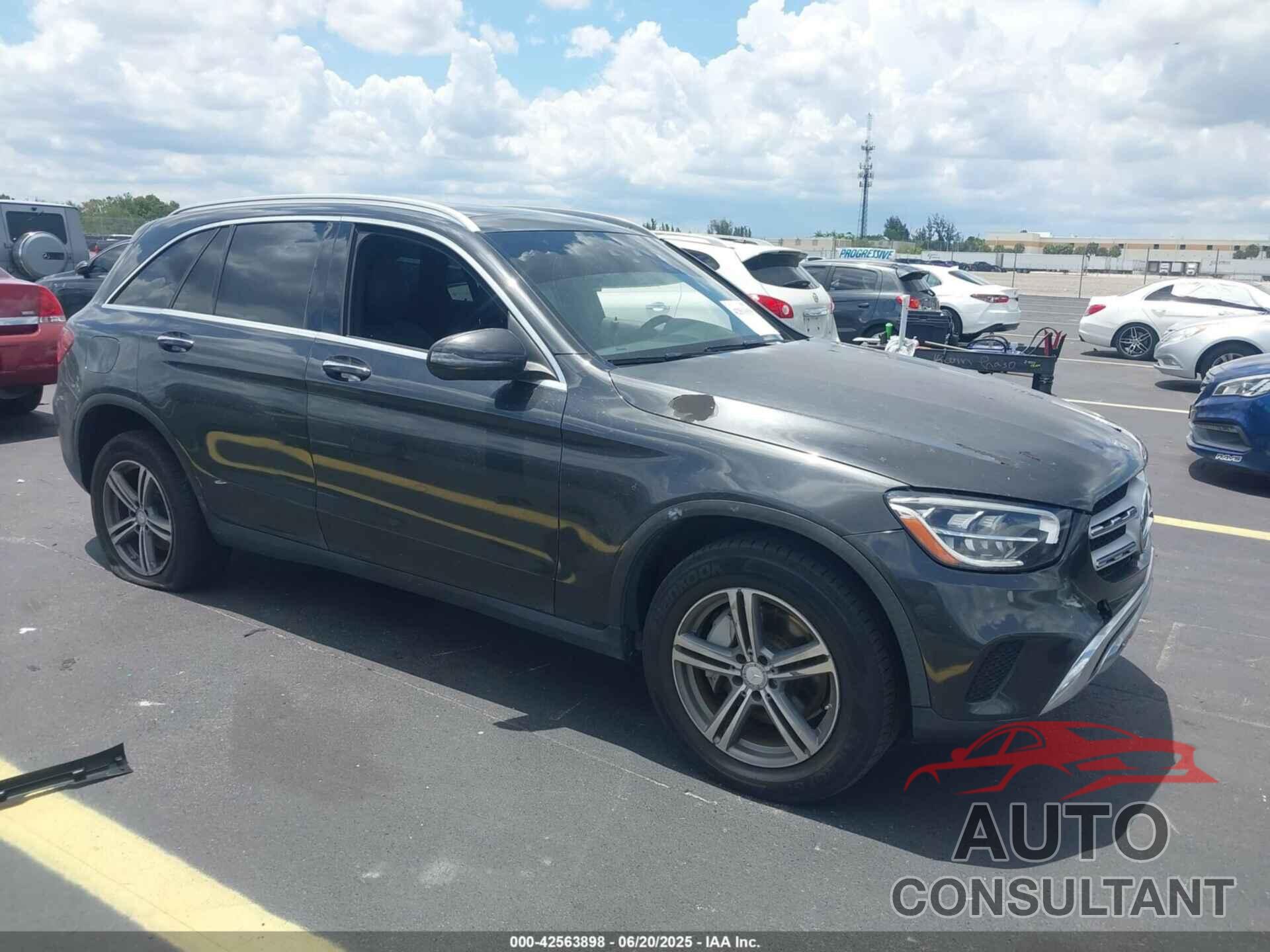 MERCEDES-BENZ GLC 300 2020 - WDC0G8EB5LF702511