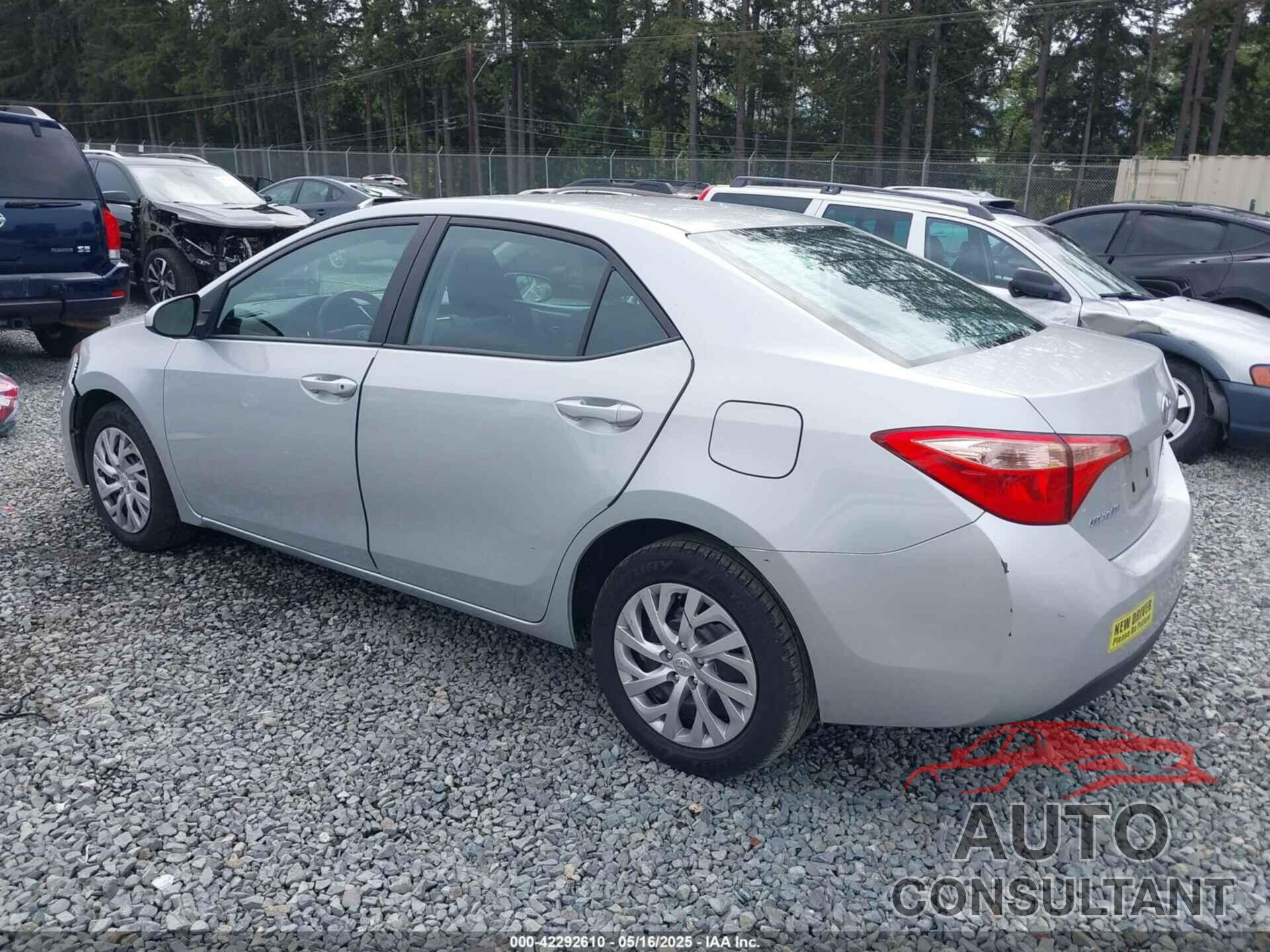 TOYOTA COROLLA 2017 - 2T1BURHEXHC883723