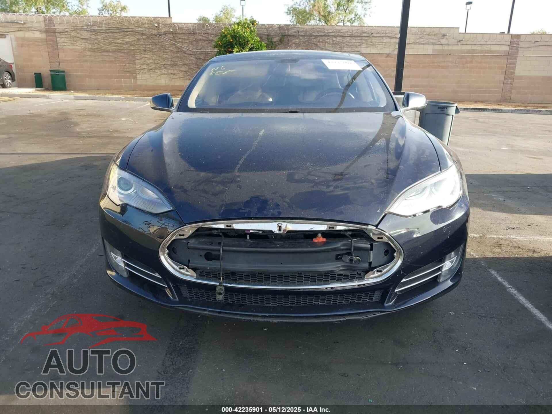 TESLA MODEL S 2014 - 5YJSA1H11EFP30596