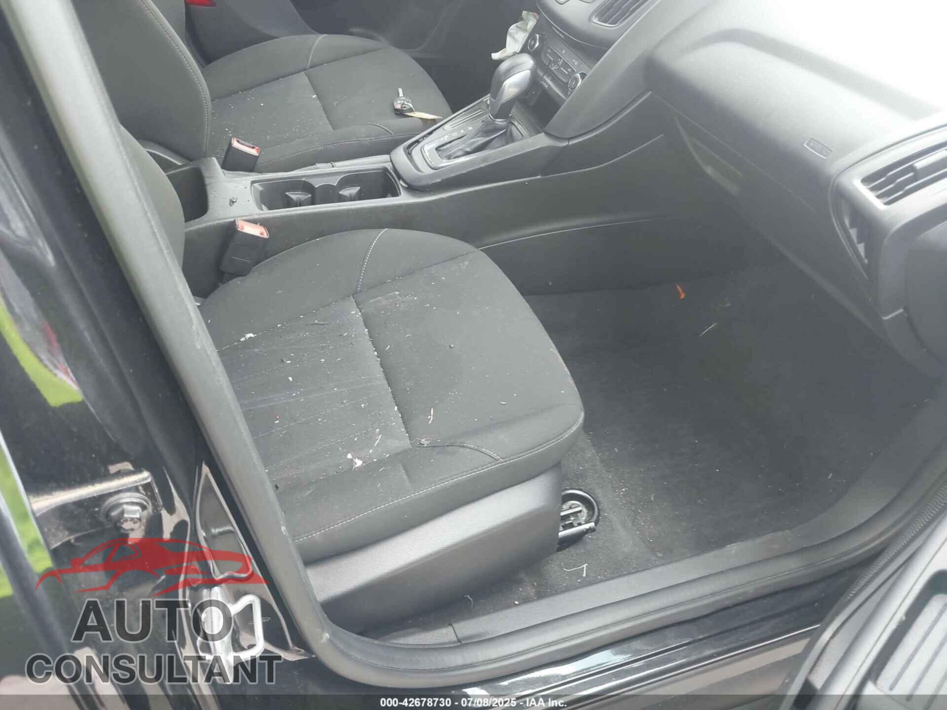 FORD FOCUS 2015 - 1FADP3E29FL354508