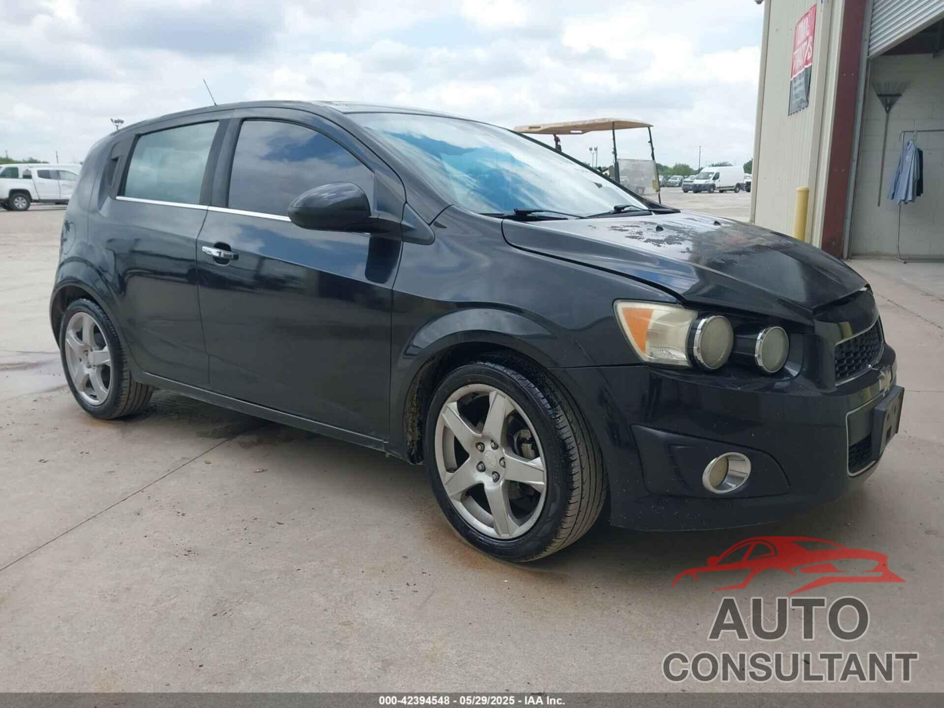 CHEVROLET SONIC 2013 - 1G1JE6SB2D4221744