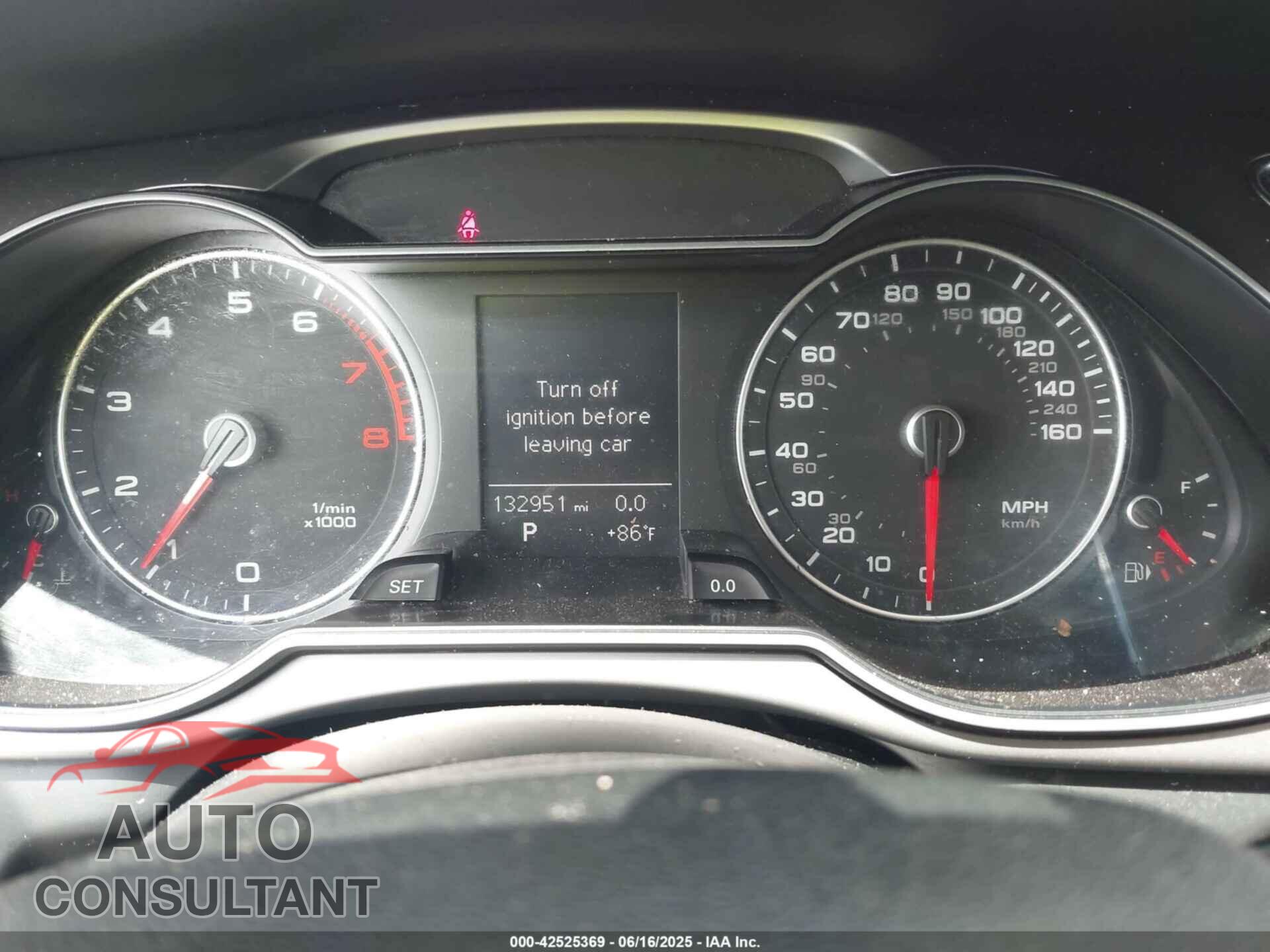 AUDI A4 2014 - WAUBFAFL7EN013642