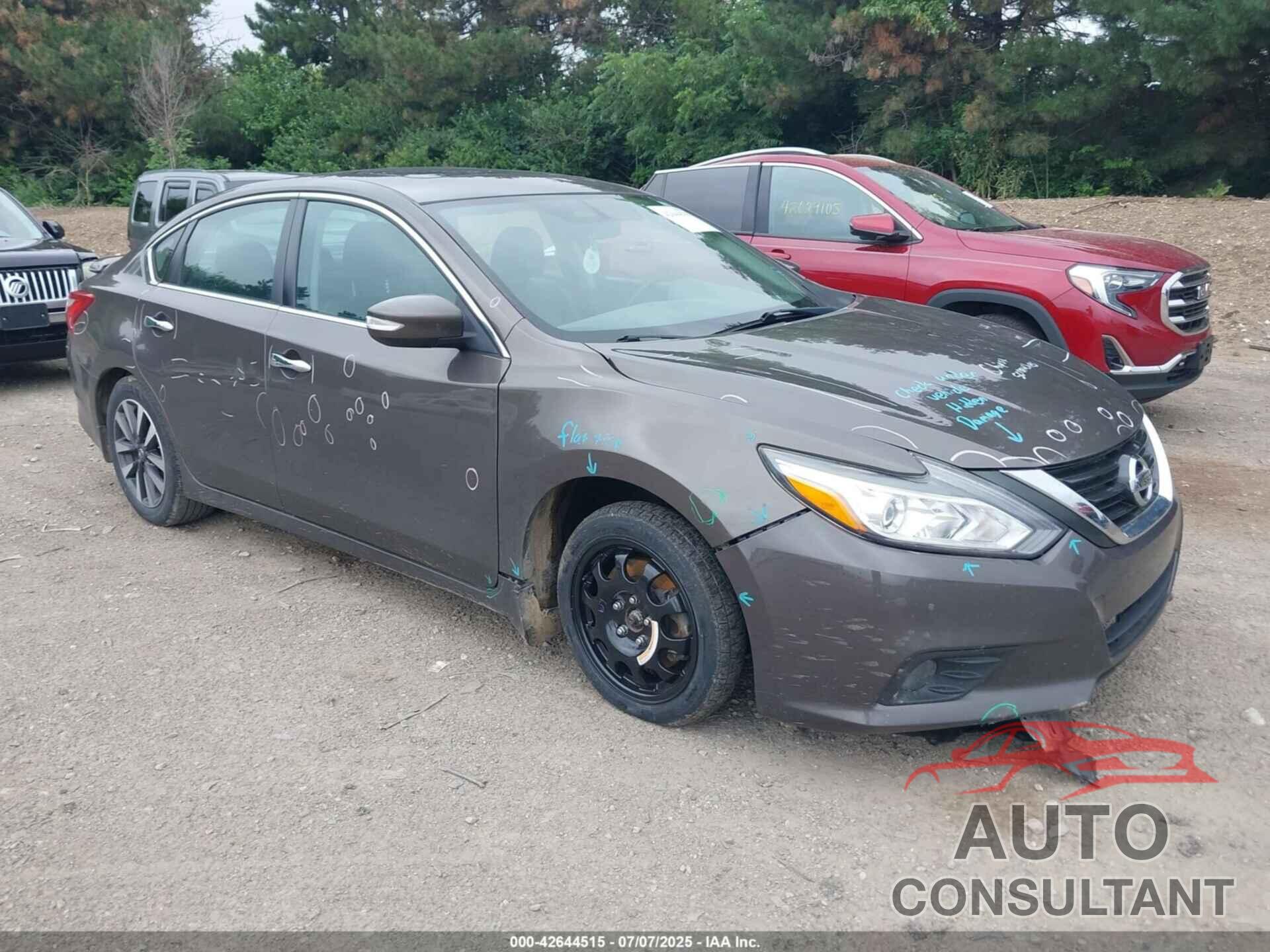 NISSAN ALTIMA 2017 - 1N4AL3AP5HC133779