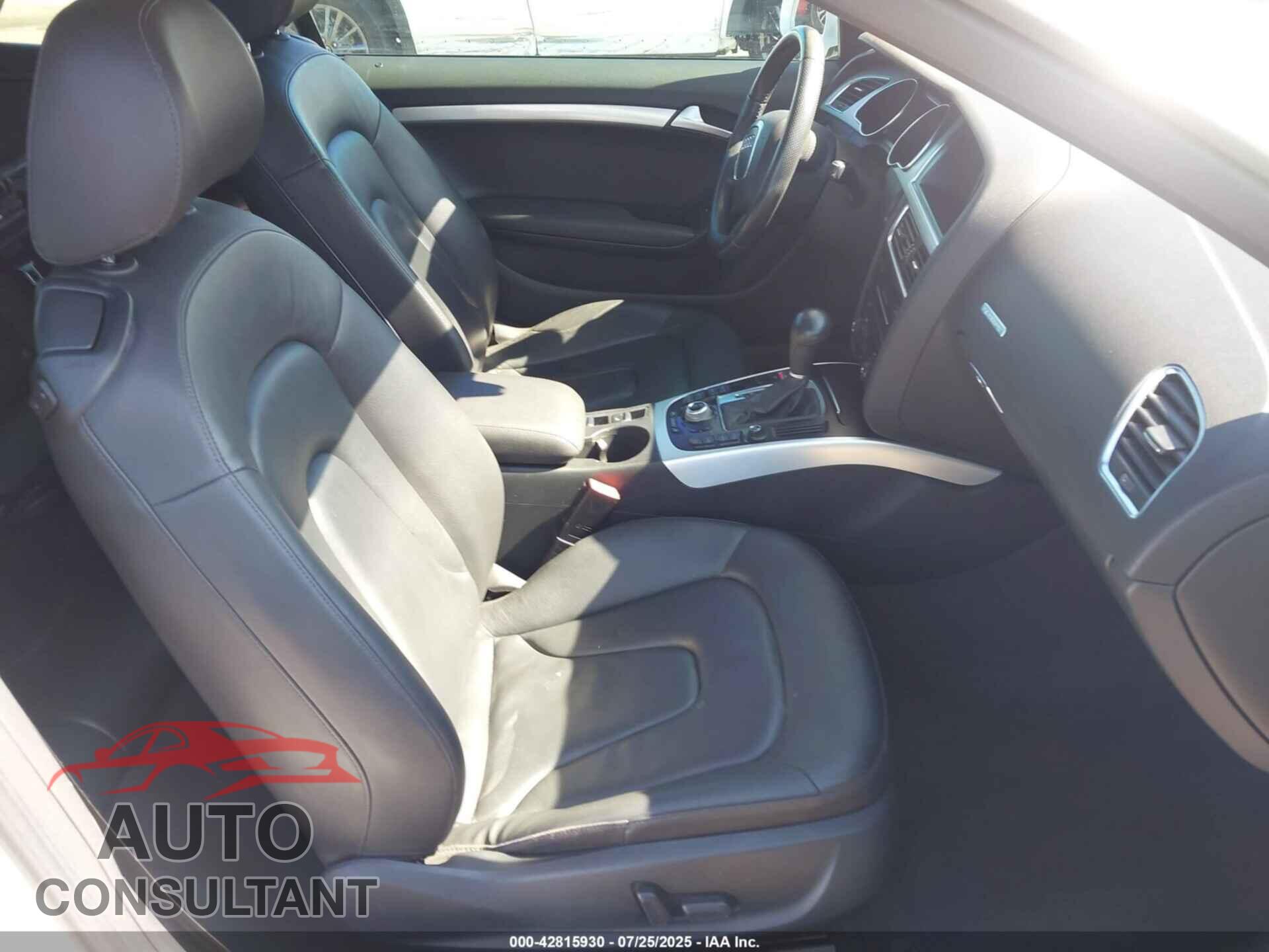 AUDI A5 2011 - WAULFAFH0BN017396