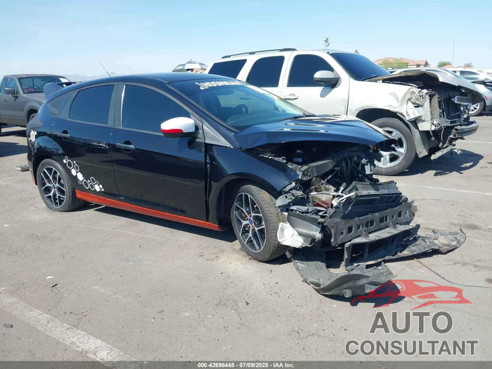 FORD FOCUS 2018 - 1FADP3M2XJL224263