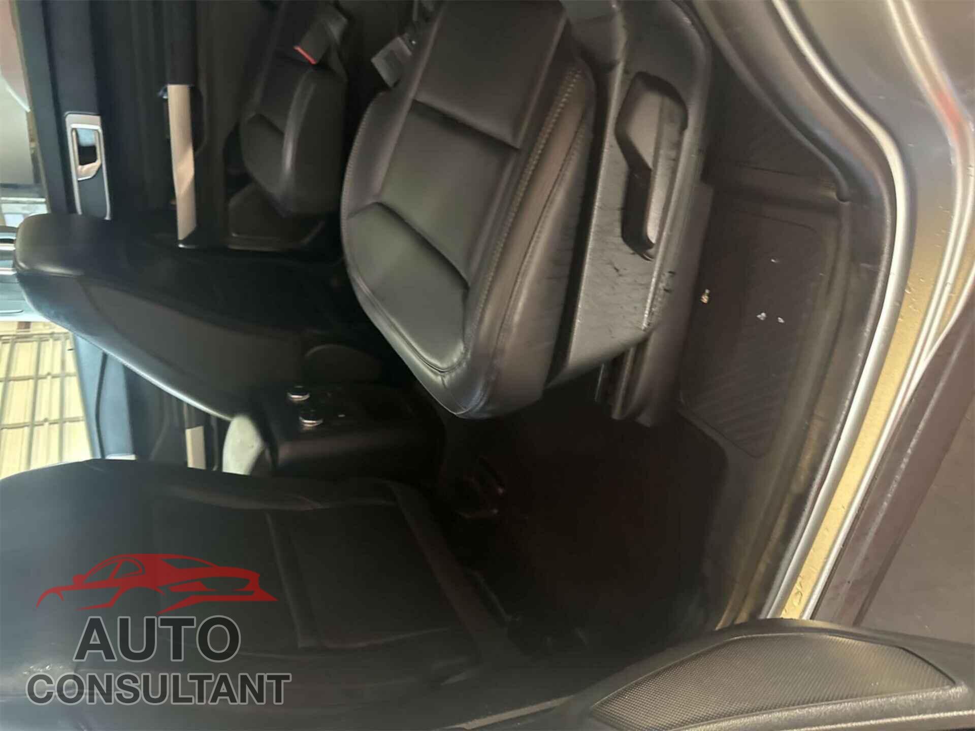 FORD EXPLORER 2021 - 1FMSK8DH7MGB54778