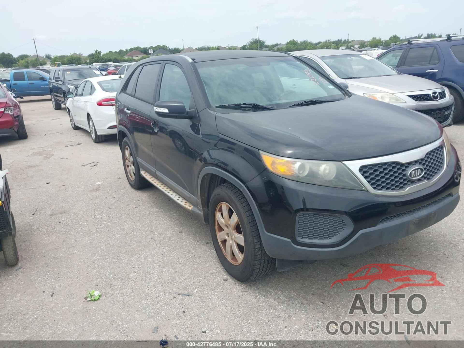 KIA SORENTO 2012 - 5XYKT4A17CG220930