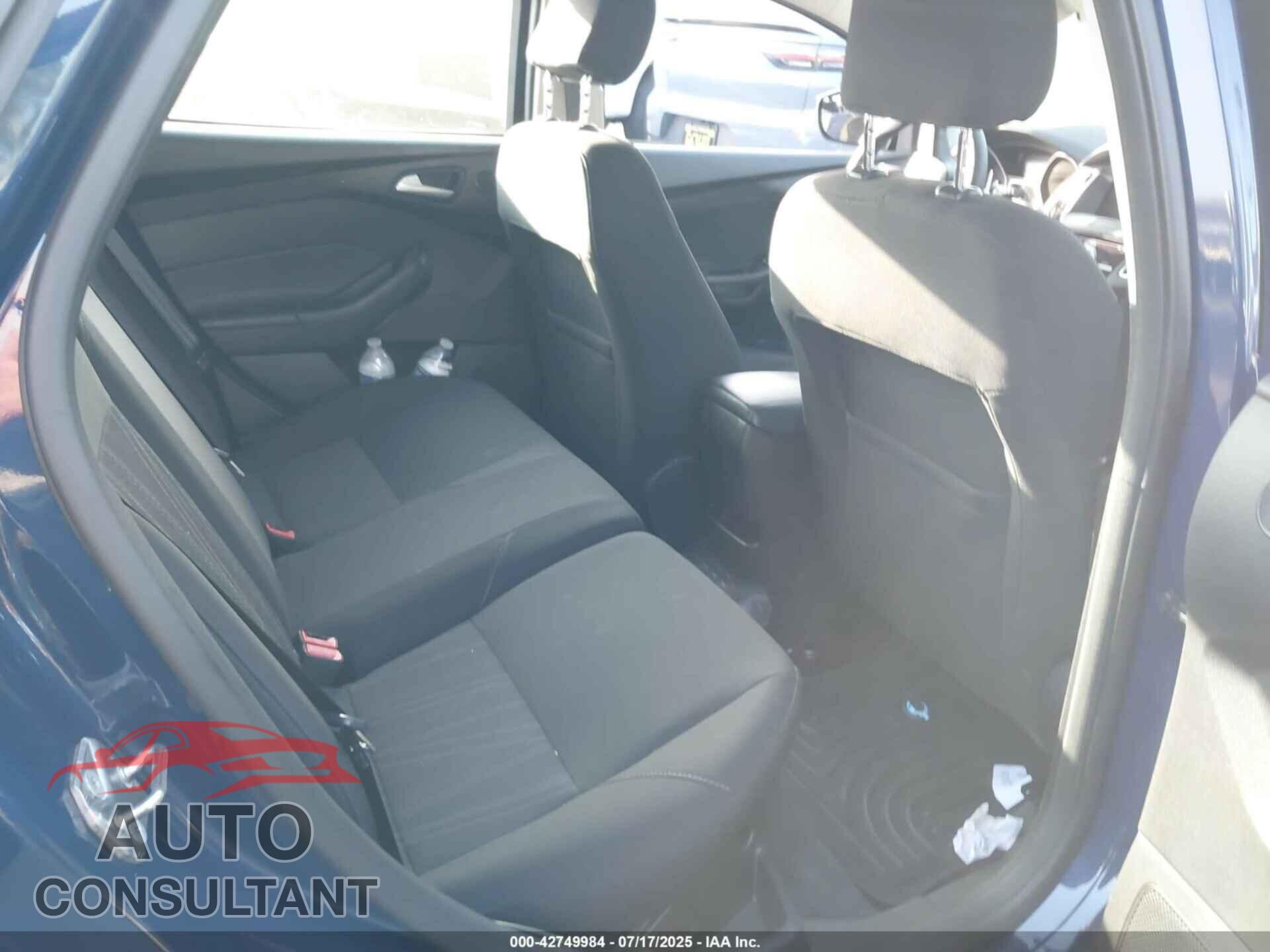 FORD FOCUS 2017 - 1FADP3M2XHL258164