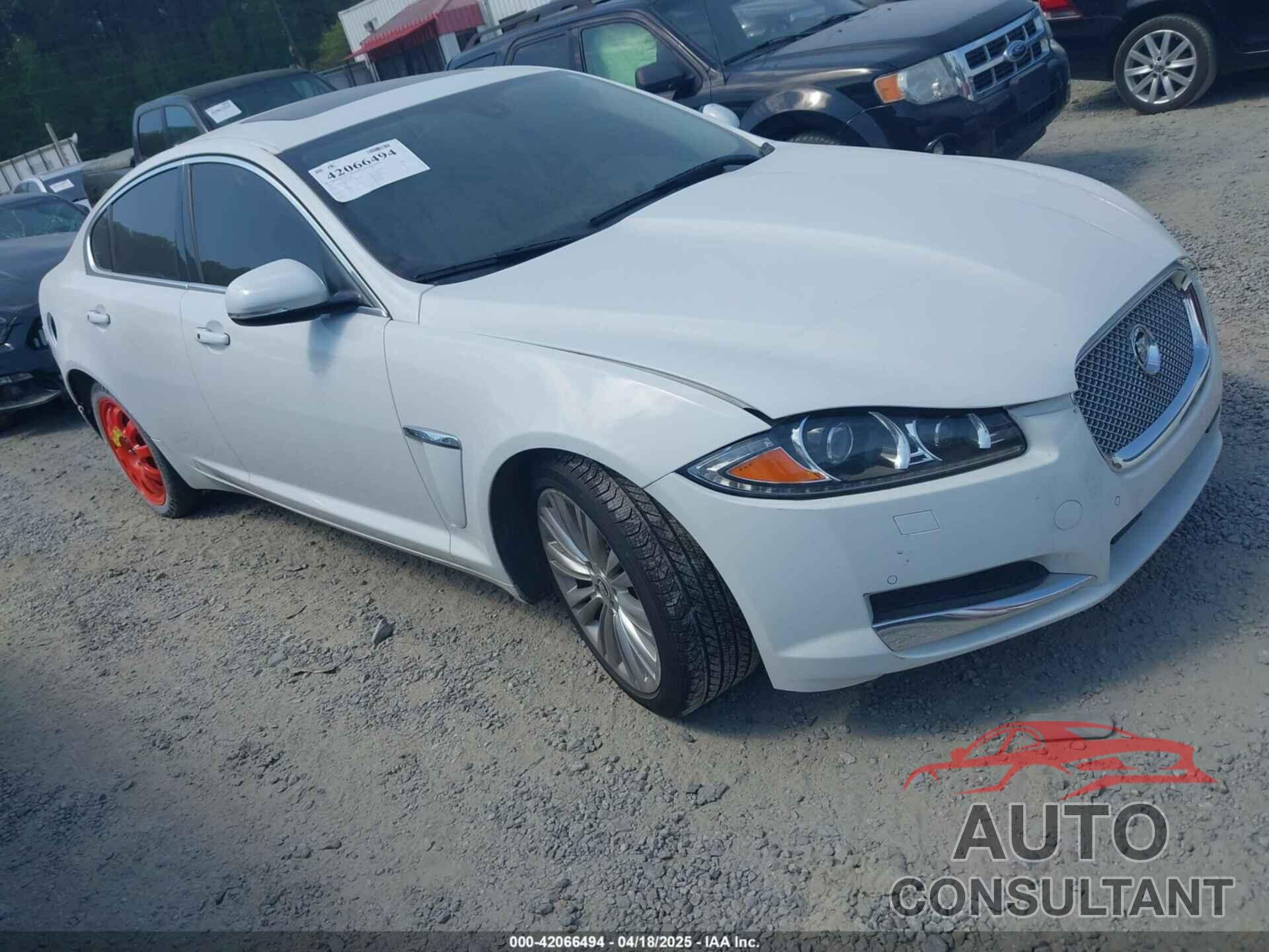 JAGUAR XF 2012 - SAJWA0HB2CLS27580