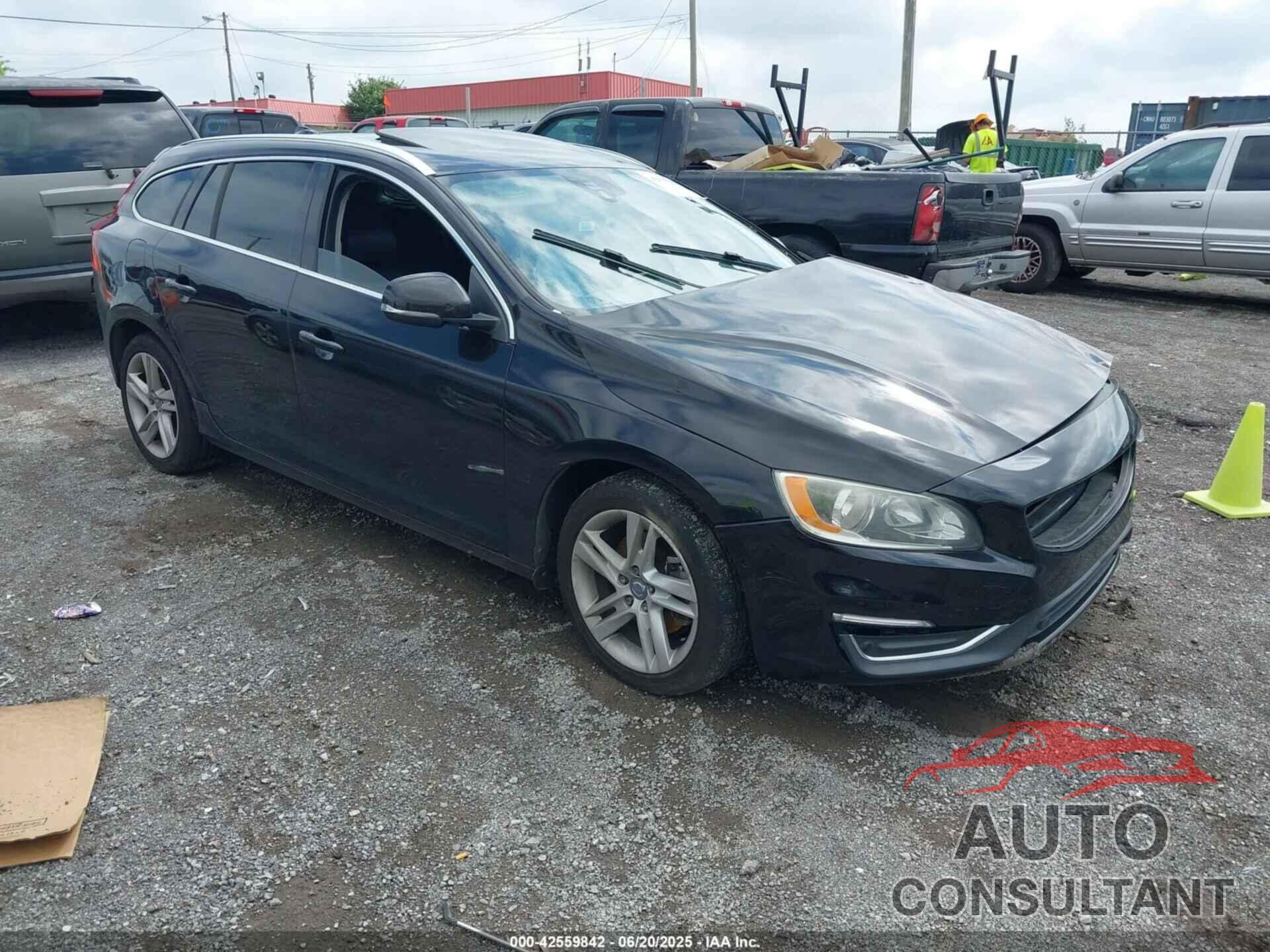VOLVO V60 2015 - YV140MEK9F1257254