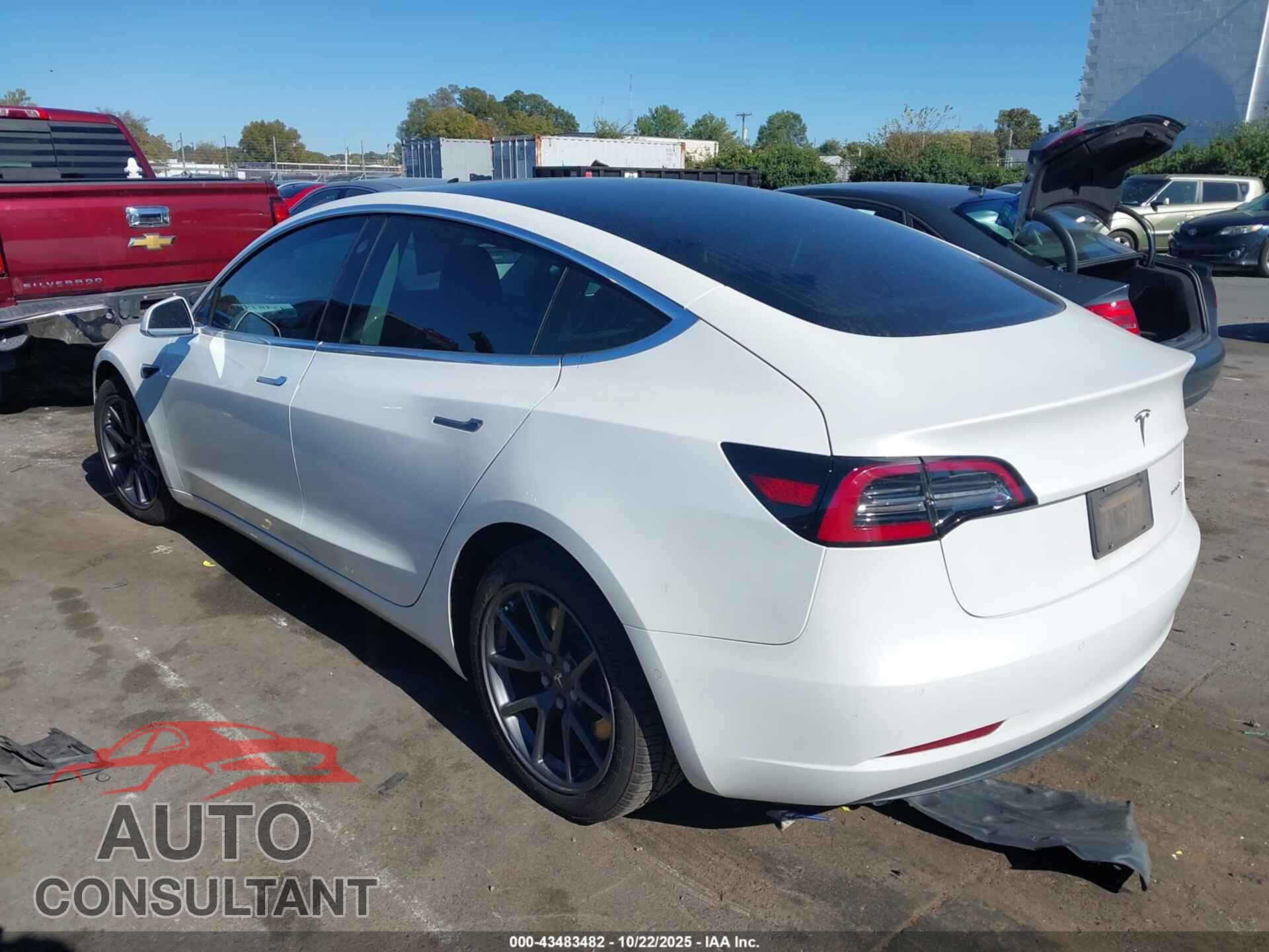 TESLA MODEL 3 2019 - 5YJ3E1EB2KF199779