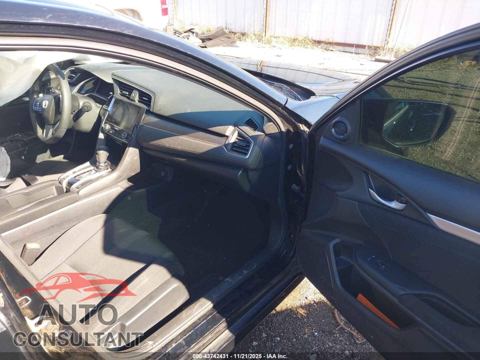 HONDA CIVIC 2017 - 19XFC2F78HE019187