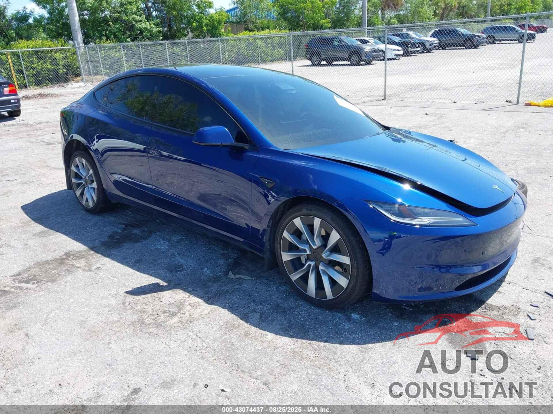 TESLA MODEL 3 2024 - 5YJ3E1EB4RF799570