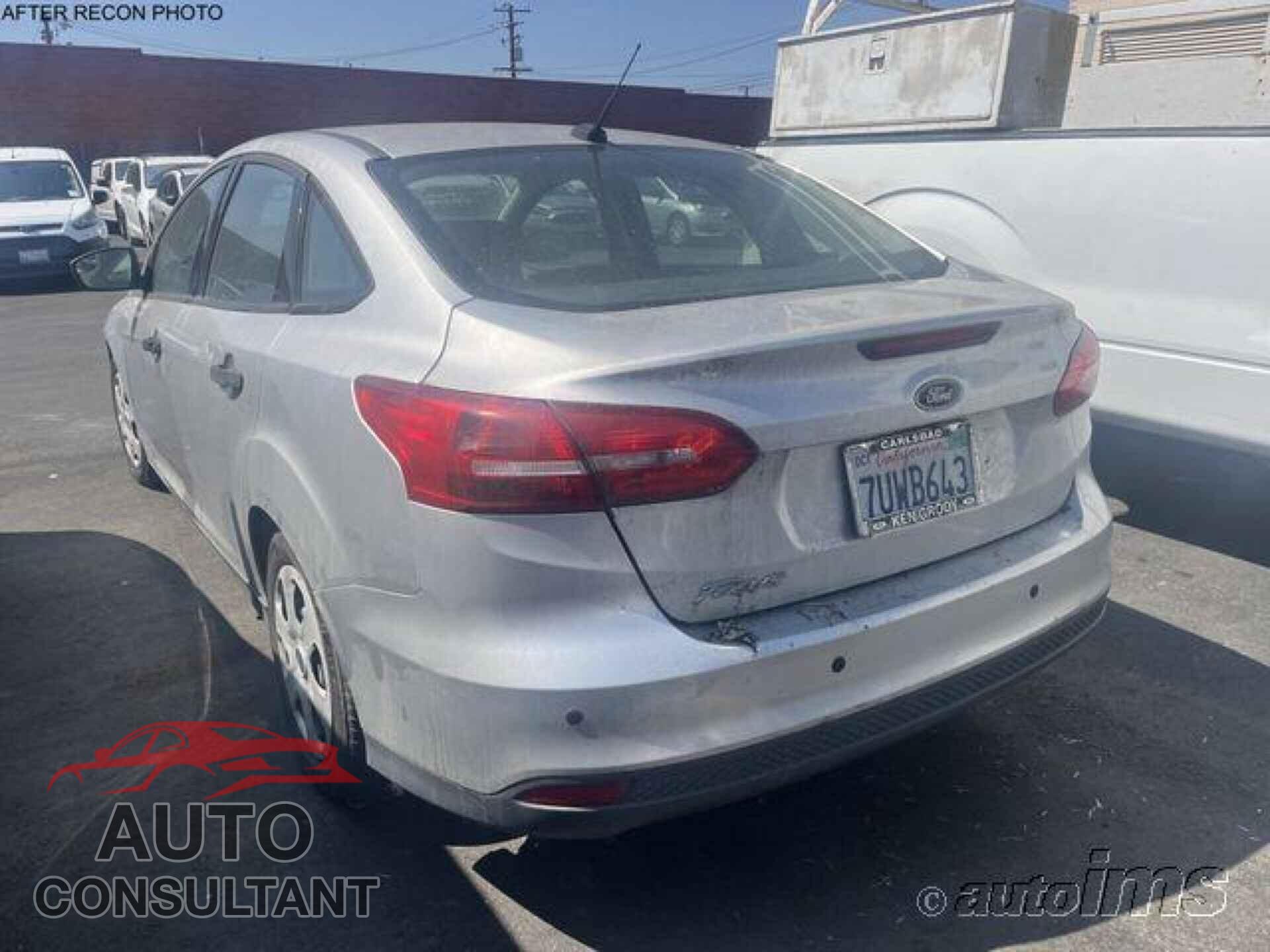 FORD FOCUS 2016 - 1FADP3E28GL322439