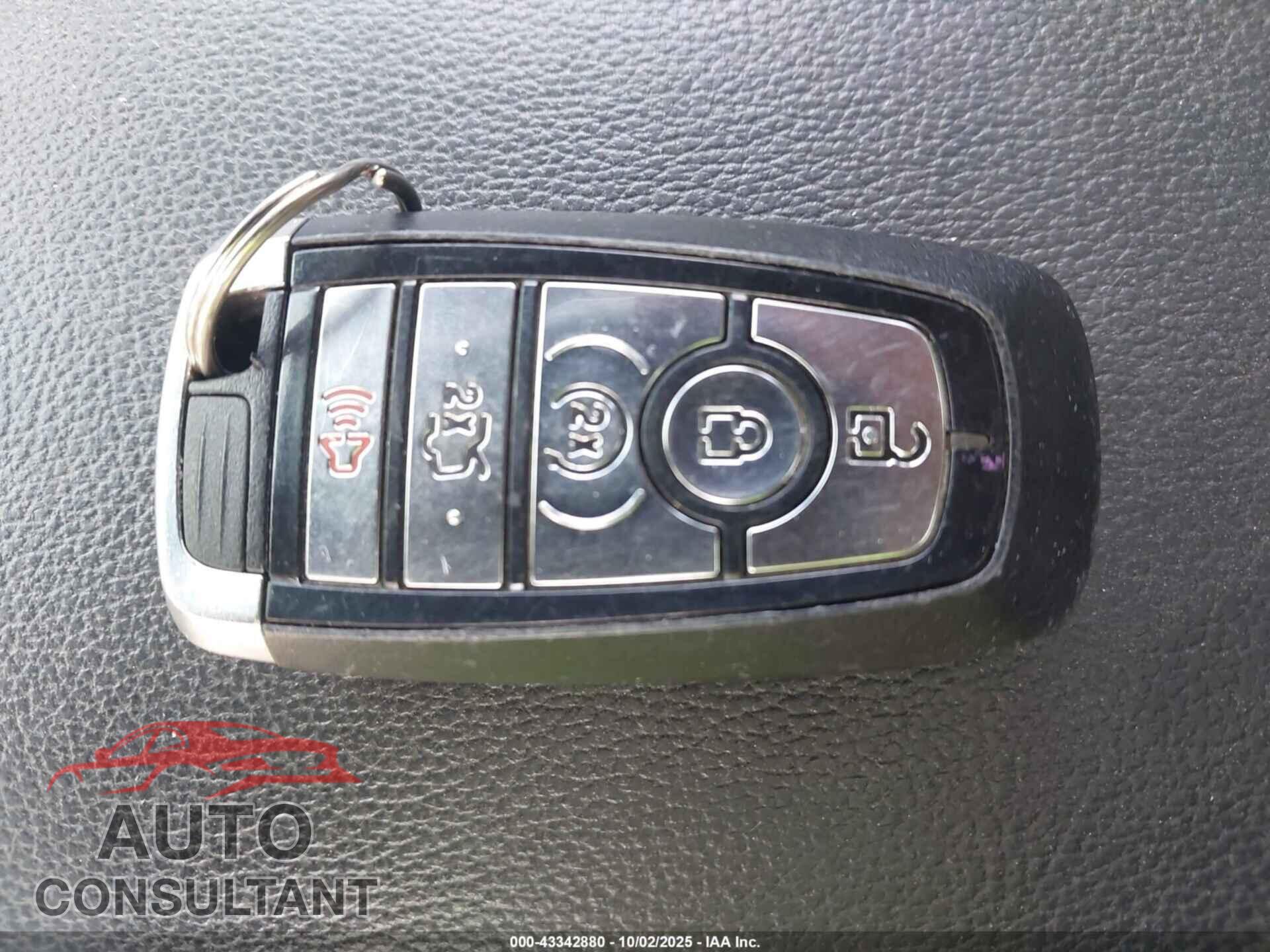 FORD EXPLORER 2018 - 1FM5K7D85JGB97860