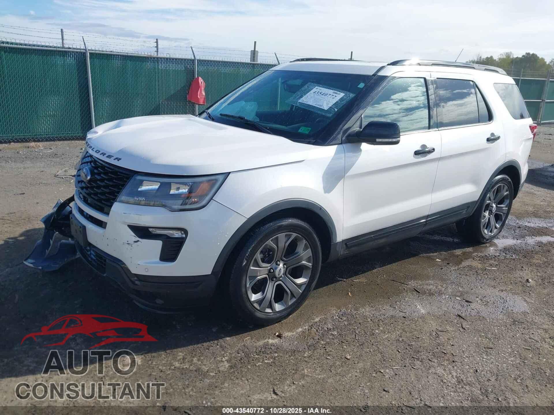 FORD EXPLORER 2018 - 1FM5K8GTXJGB85015
