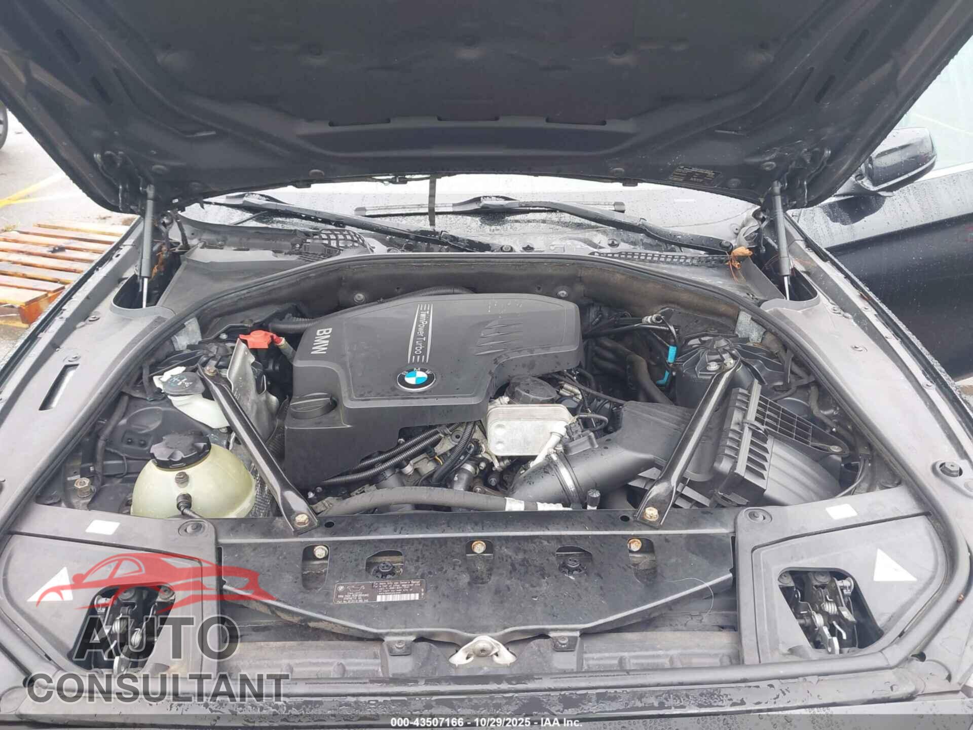 BMW 528I 2012 - WBAXH5C59CDW02868
