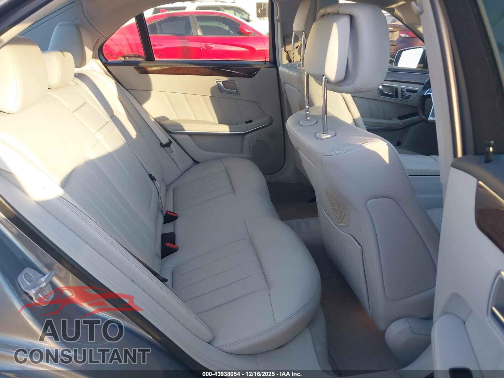 MERCEDES-BENZ E 550 2014 - WDDHF9BB7EB025015