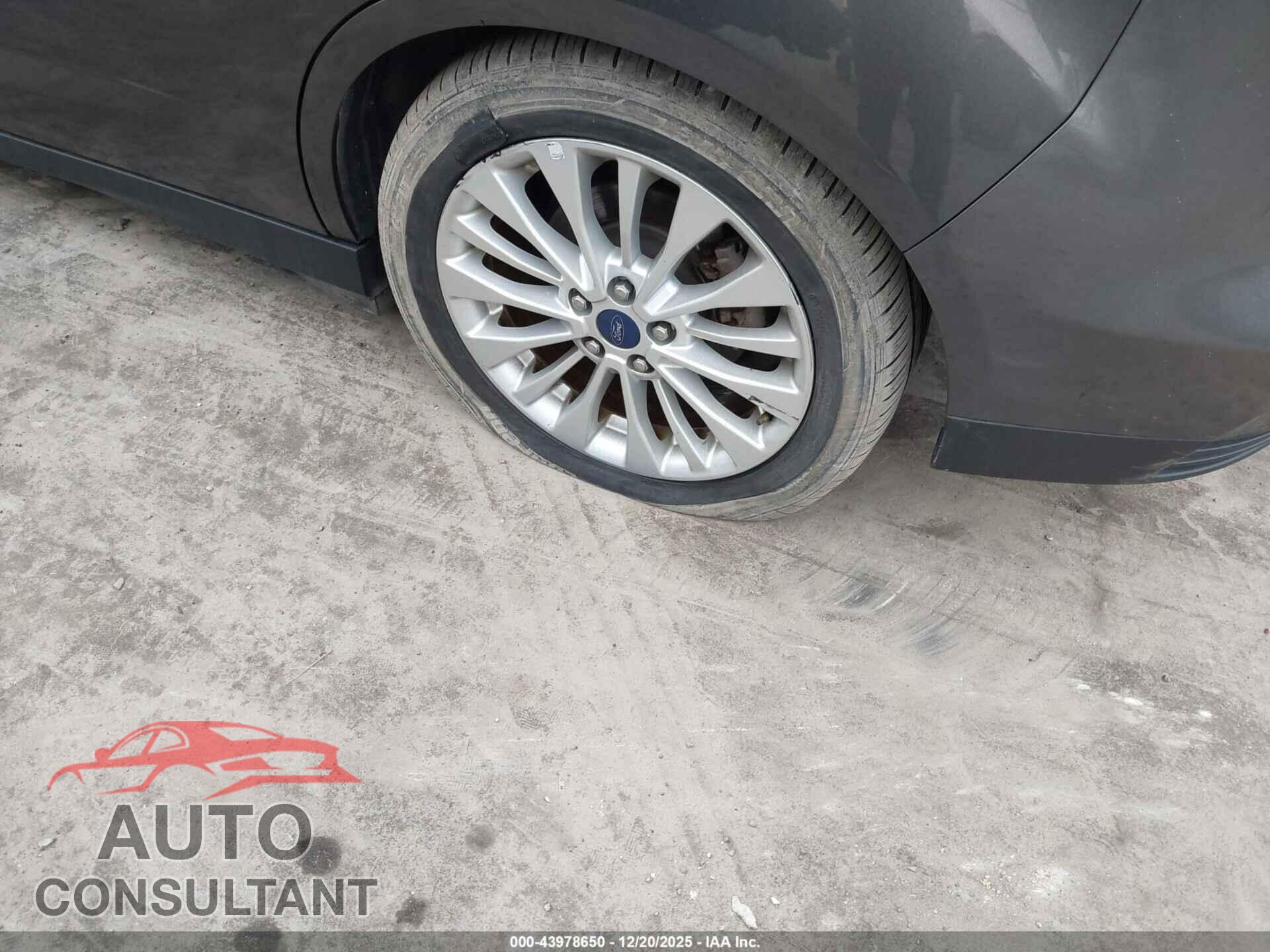 FORD C-MAX ENERGI 2017 - 1FADP5EU3HL108540