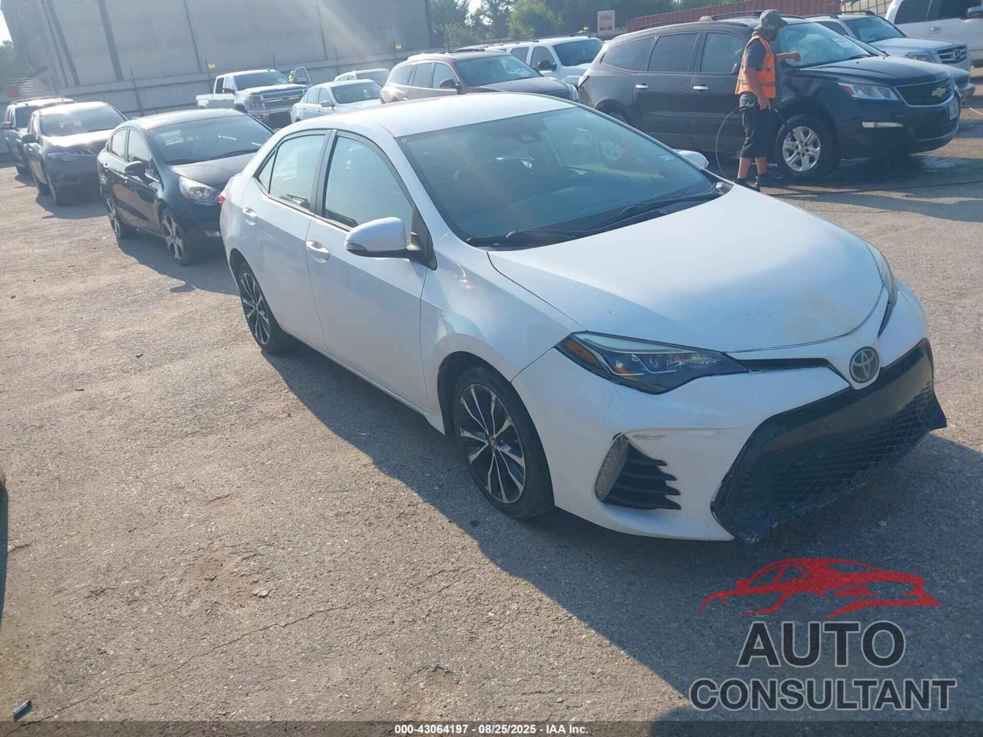 TOYOTA COROLLA 2017 - 5YFBURHE8HP643876