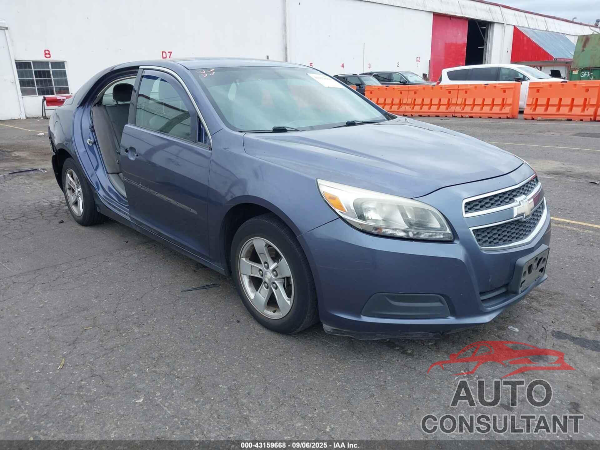 CHEVROLET MALIBU 2013 - 1G11B5SA0DF154981