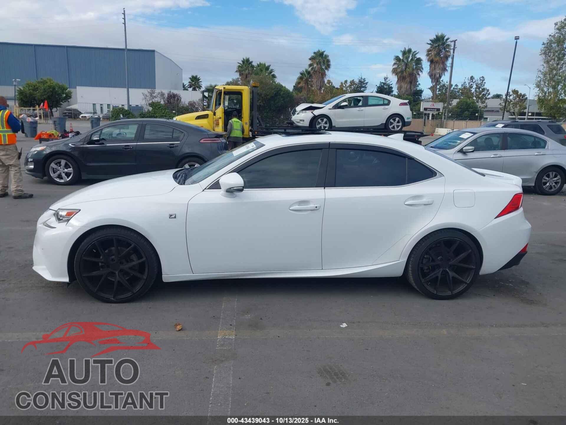 LEXUS IS 250 2015 - JTHBF1D25F5076252
