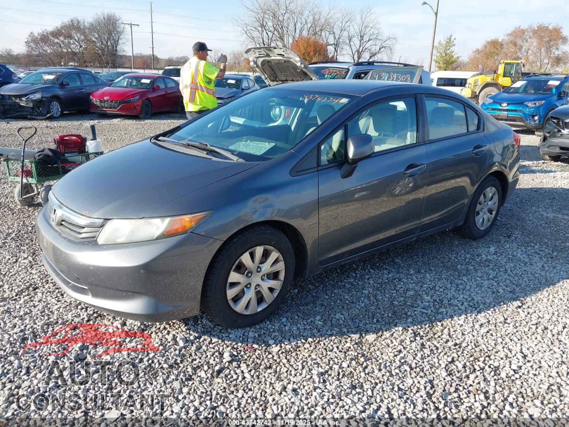 HONDA CIVIC 2012 - 19XFB2F52CE068783