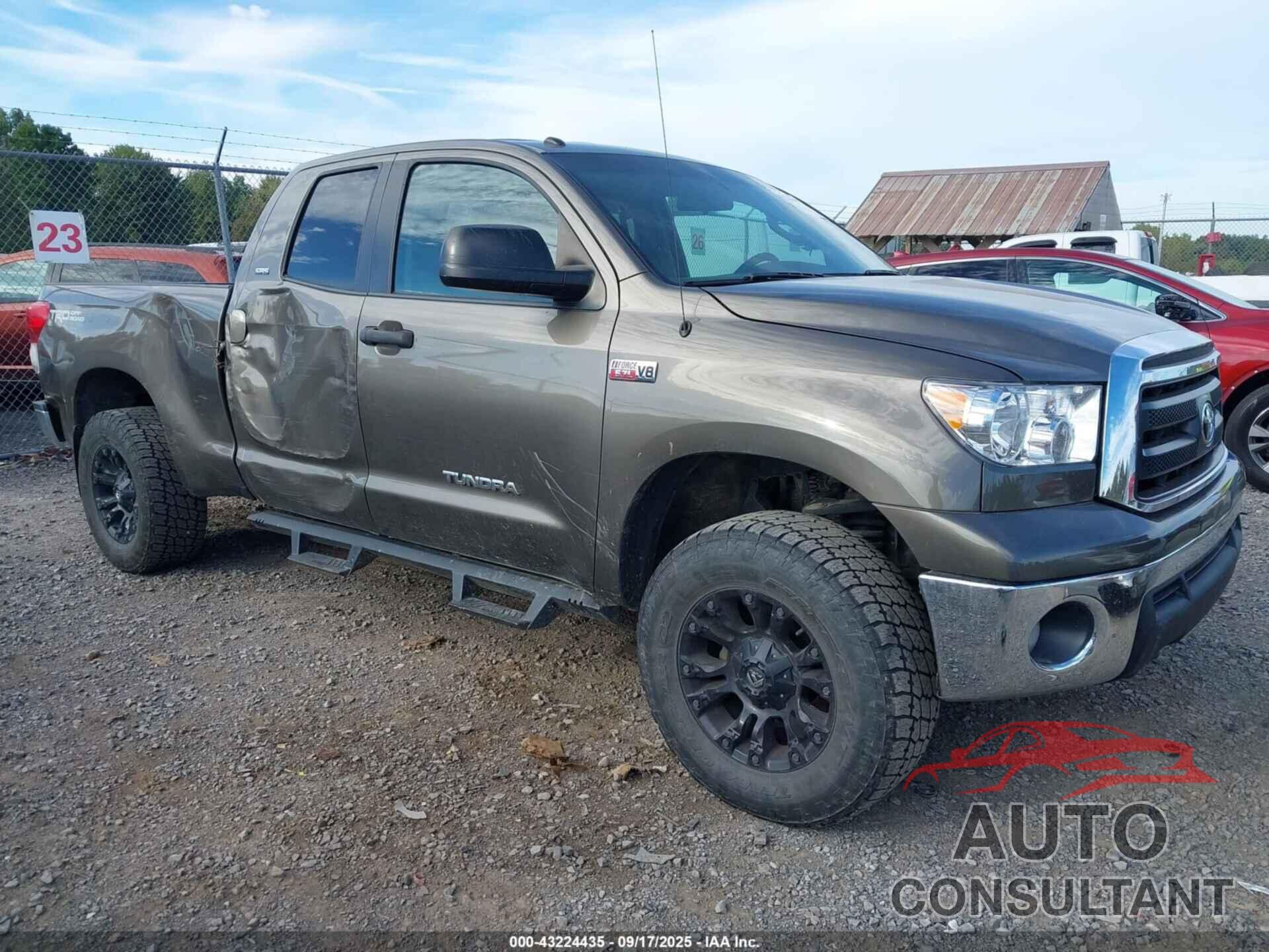 TOYOTA TUNDRA 2011 - 5TFUY5F18BX159091