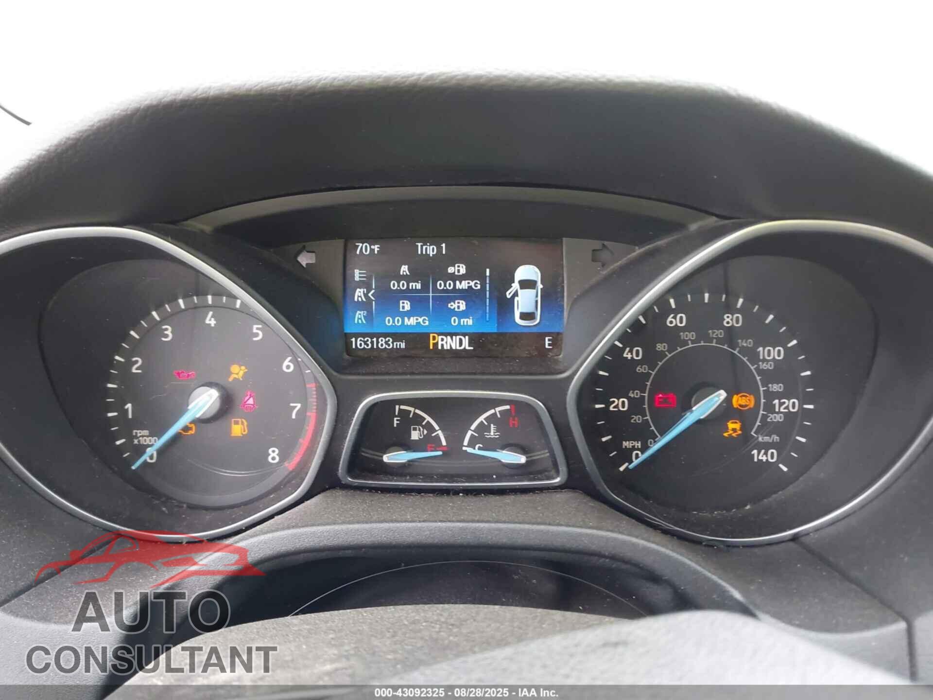 FORD FOCUS 2015 - 1FADP3F25FL205298