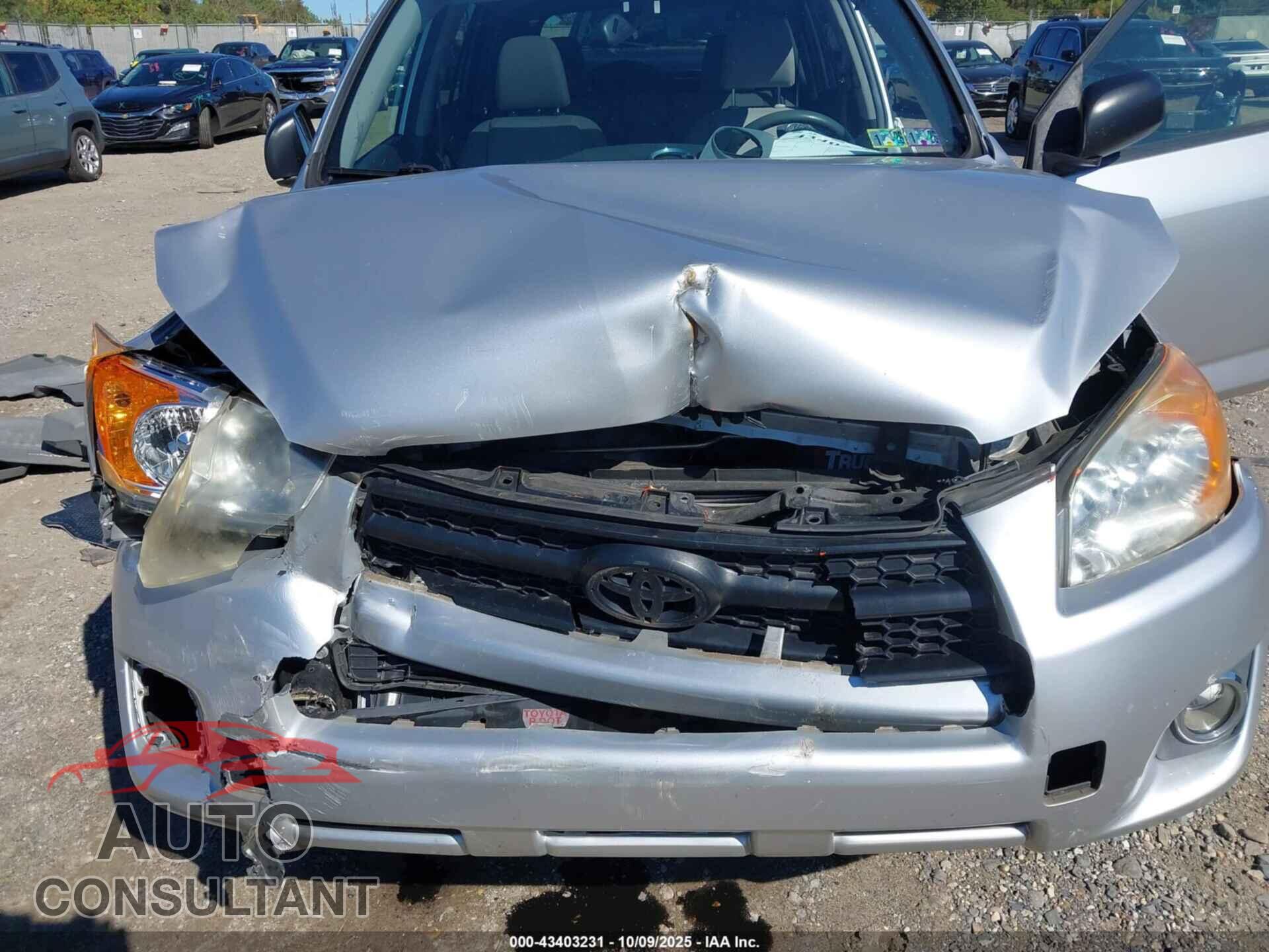 TOYOTA RAV4 2012 - JTMBF4DV8CD044801