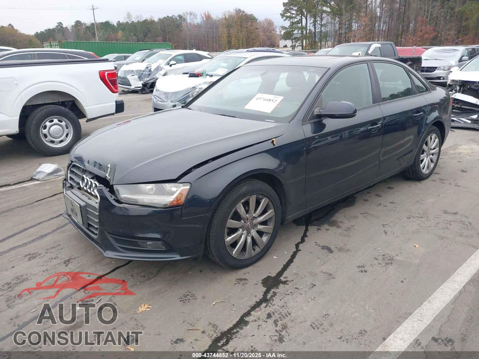 AUDI A4 2013 - WAUBFAFL1DN045596
