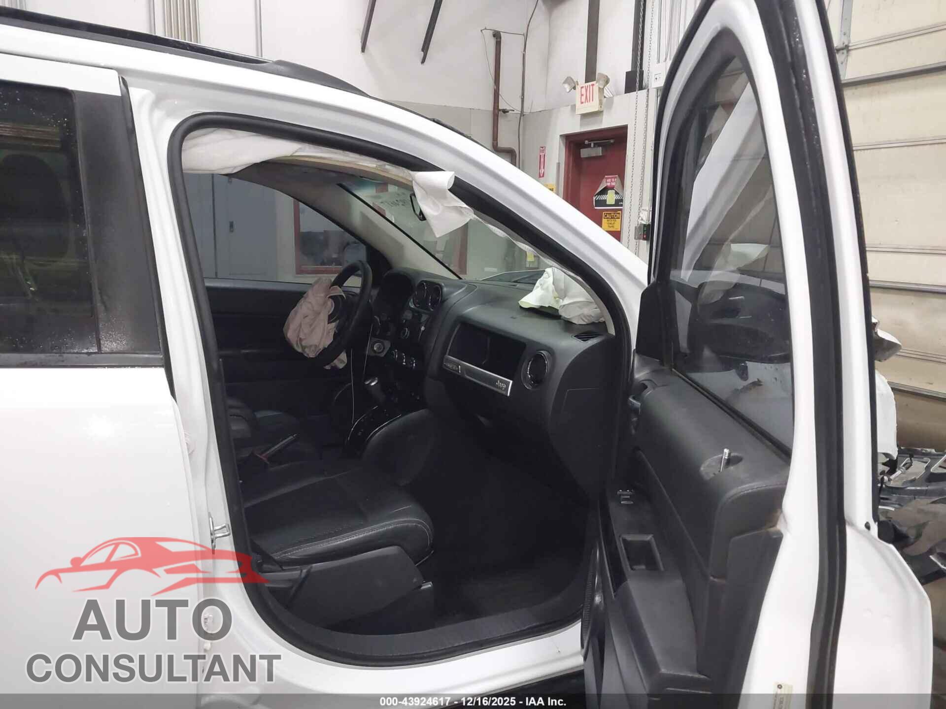 JEEP COMPASS 2015 - 1C4NJDBB0FD396716
