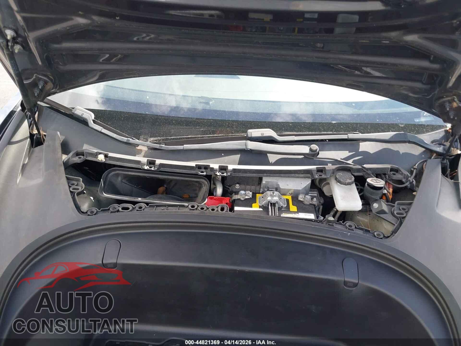 TESLA MODEL 3 2018 - 5YJ3E1EA9JF009501