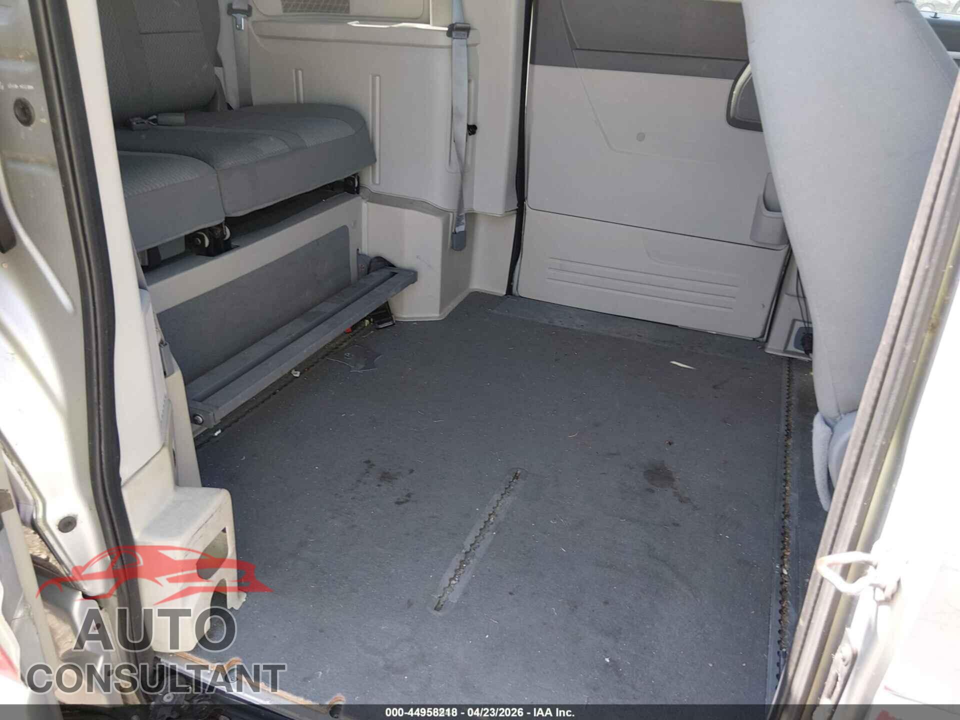 DODGE GRAND CARAVAN 2010 - 2D4RN4DE4AR232018