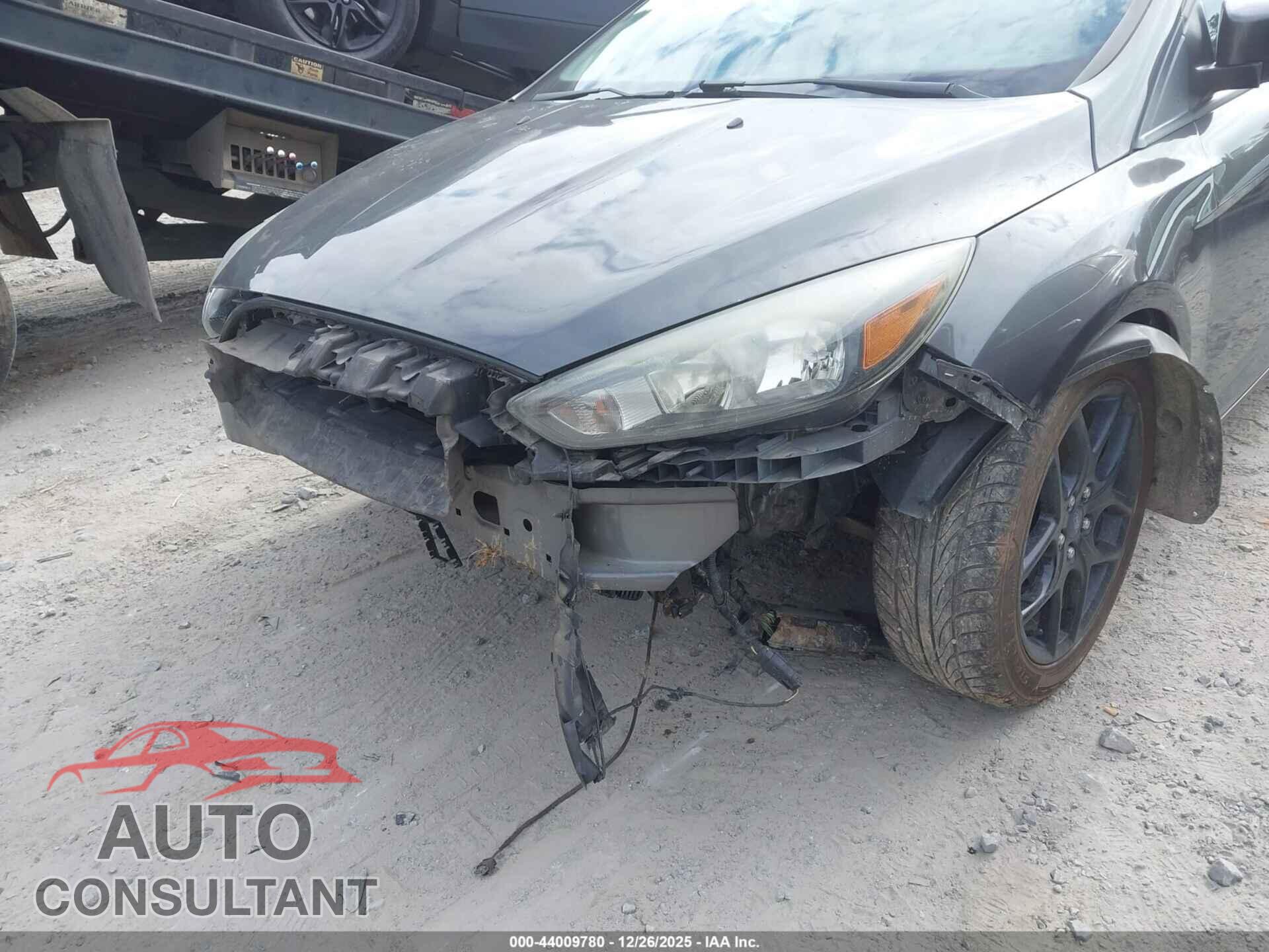 FORD FOCUS 2016 - 1FADP3K23GL307755