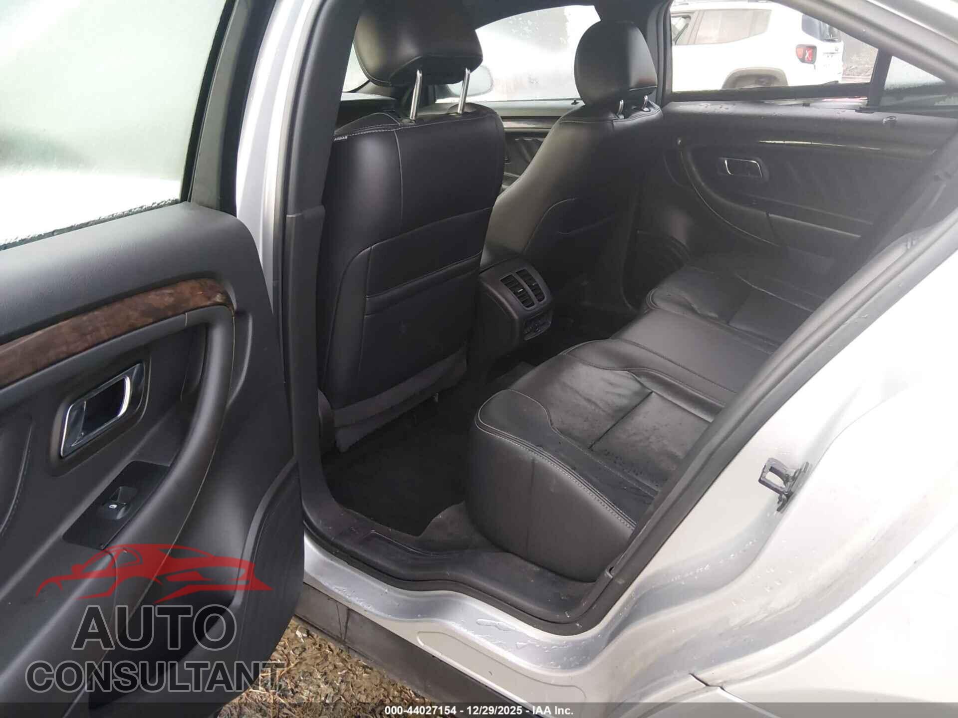 FORD TAURUS 2017 - 1FAHP2F8XHG114829