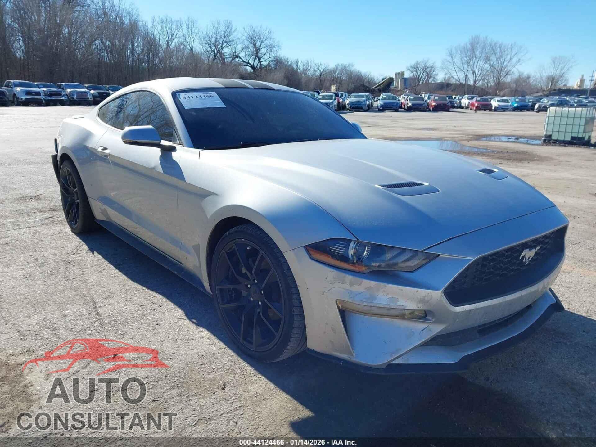 FORD MUSTANG 2018 - 1FA6P8TH9J5157008