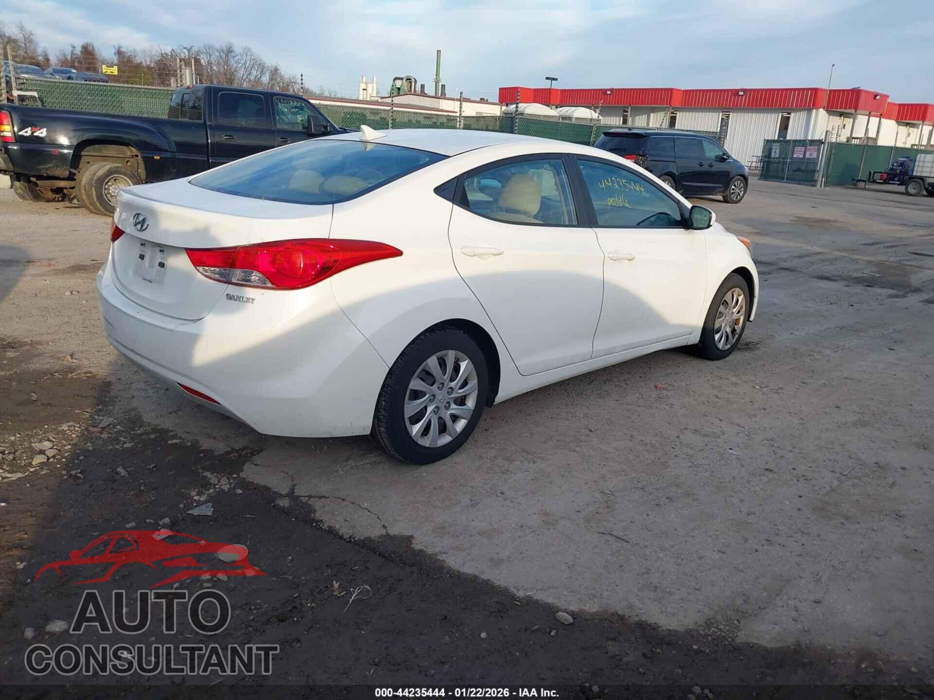HYUNDAI ELANTRA 2012 - 5NPDH4AE9CH071135