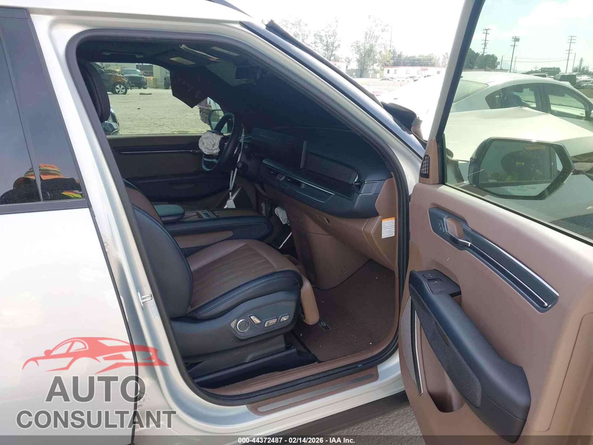 KIA EV9 2024 - KNDAEFS55R6023897